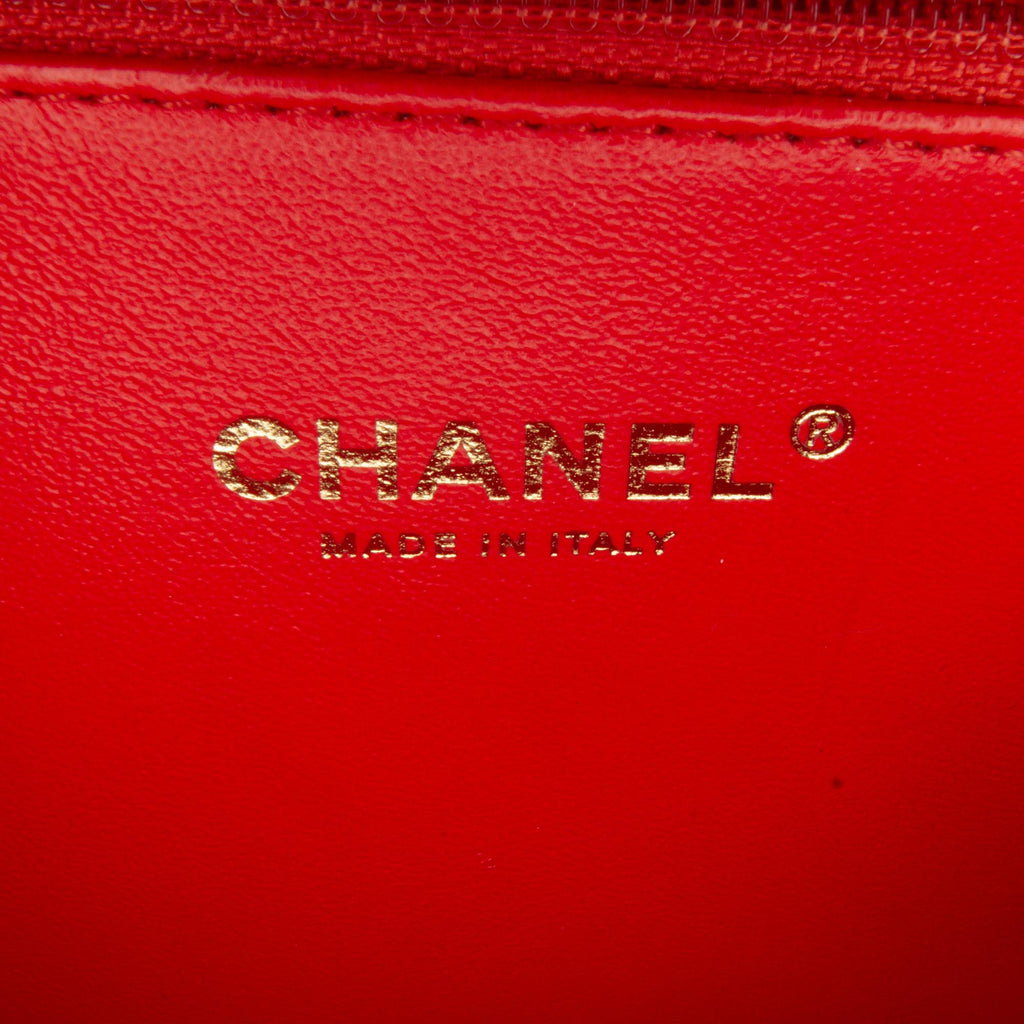 Chanel Medium CC Caviar Filigree Vanity Case (SHG-PrxVRk)