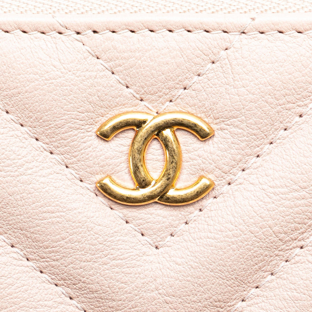 Chanel Medium CC Chevron Caviar O Case Clutch