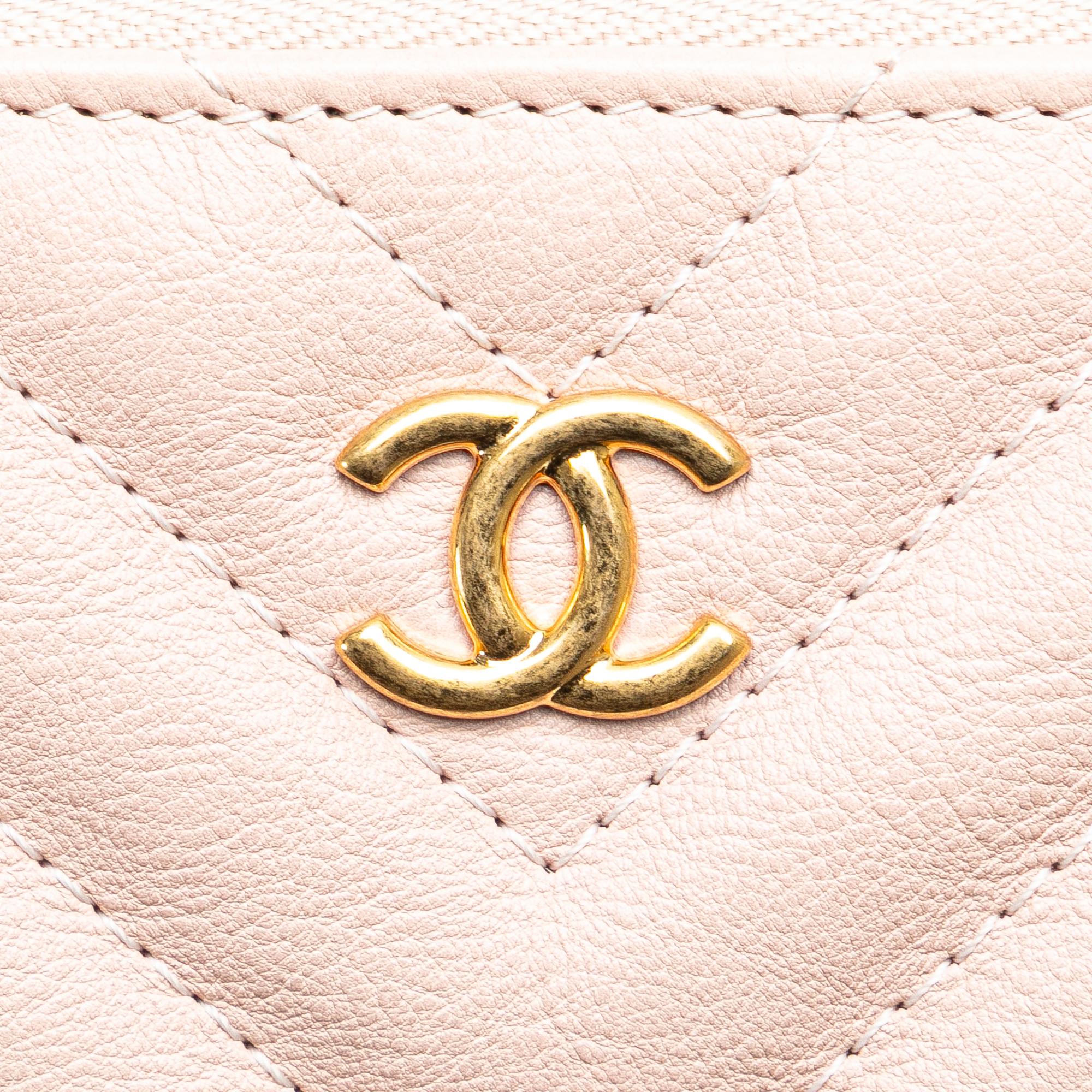 Chanel Medium CC Chevron Caviar O Case Clutch