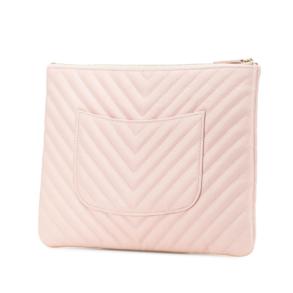 Chanel Medium CC Chevron Caviar O Case Clutch