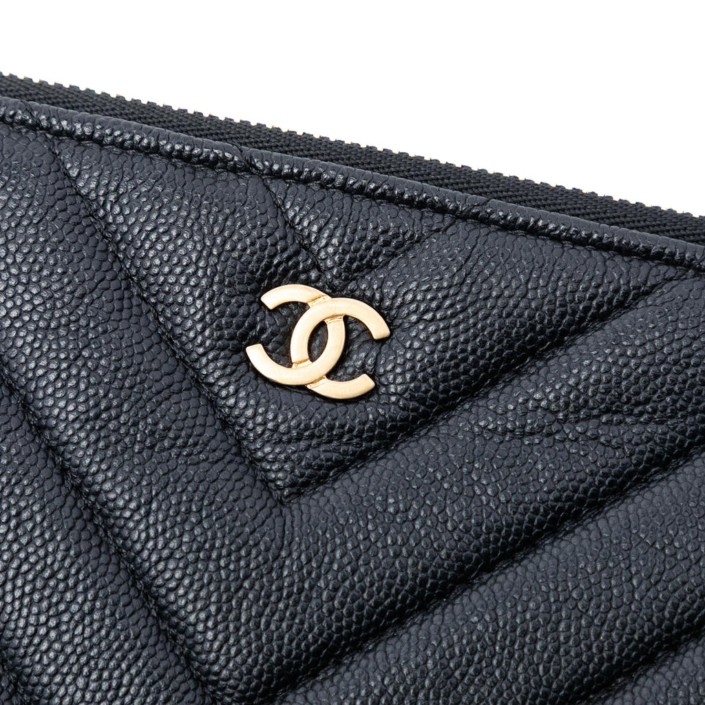 Chanel Medium CC Chevron Caviar O Case Clutch