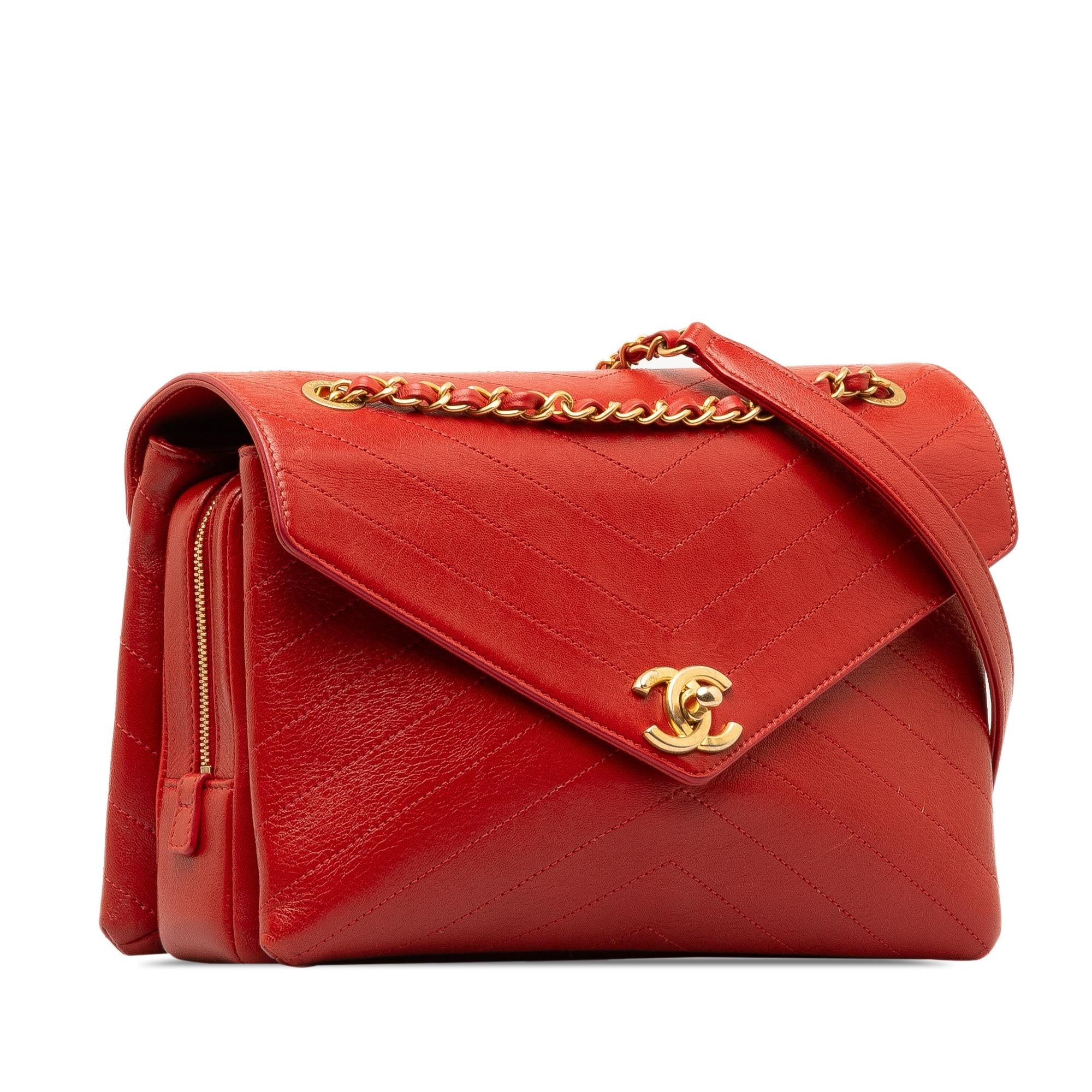 Chanel Medium CC Chevron Lambskin Envelope Flap (SHG-k9drR3)