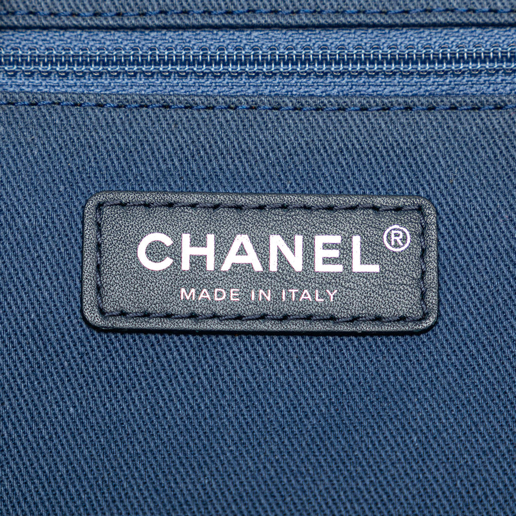 Chanel Medium CC Double Face Deauville Satchel (SHG-b6DXf8)