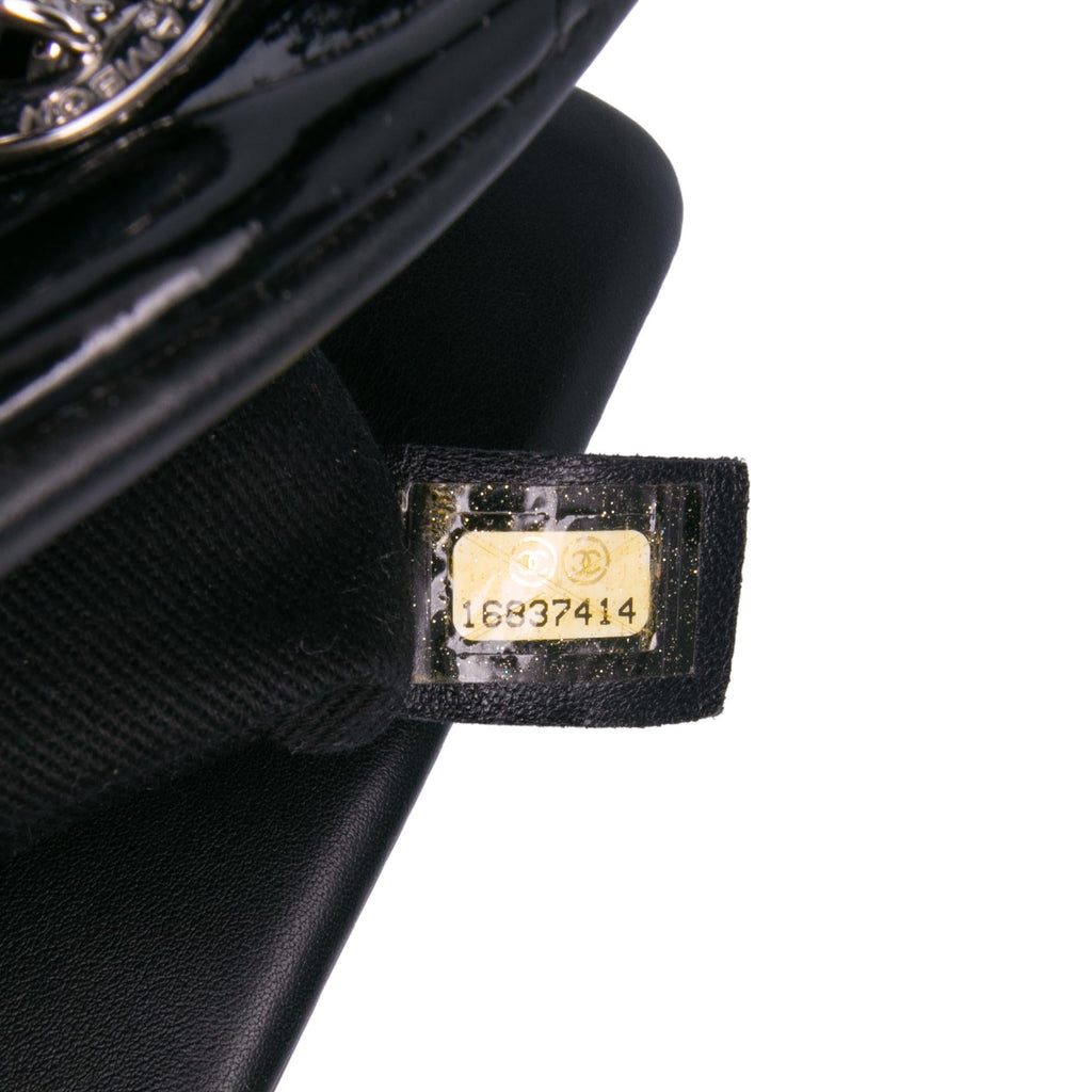 Chanel Medium CC Patent Soft Shopper Tote