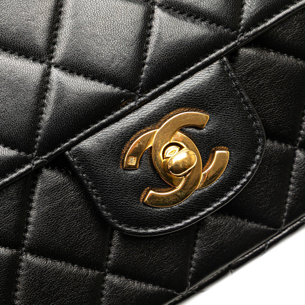 Chanel Medium CC Quilted Lambskin Border Single Flap