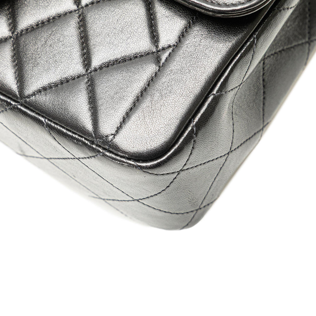 Chanel Medium CC Quilted Lambskin Border Single Flap