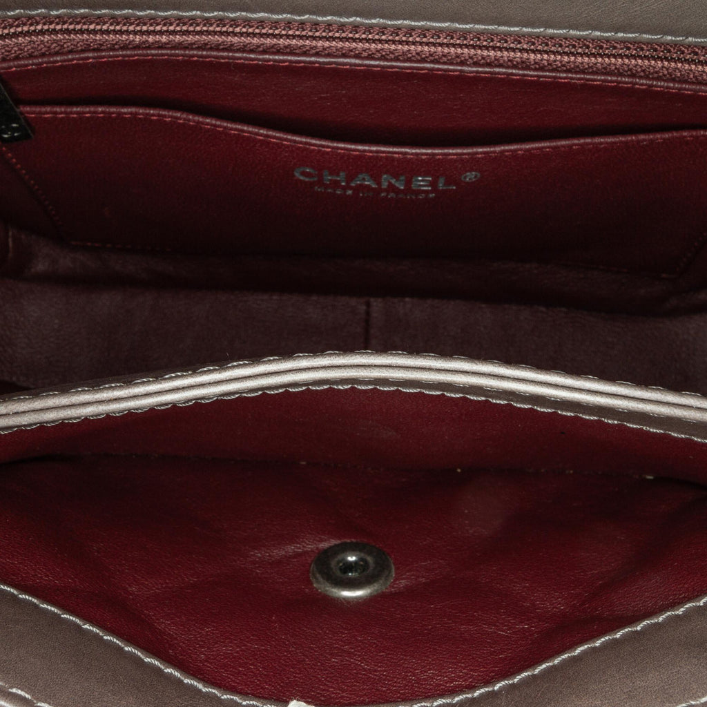Chanel Medium Calfskin Prestige Flap (SHG-76oR8R)