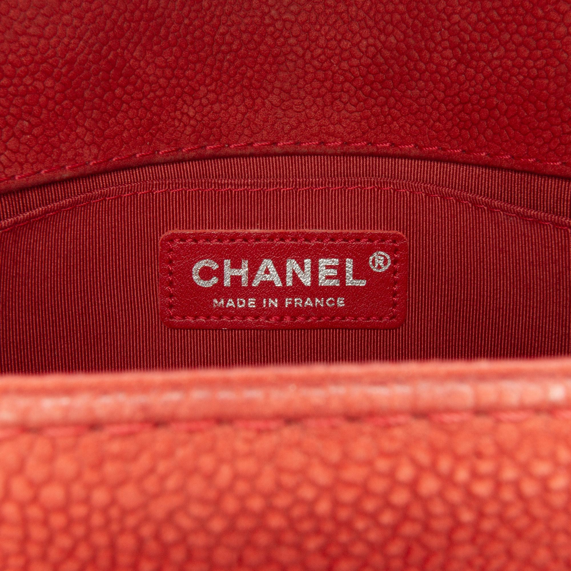 Chanel Medium Caviar Boy Flap Bag (SHG-KrBQ6Q)