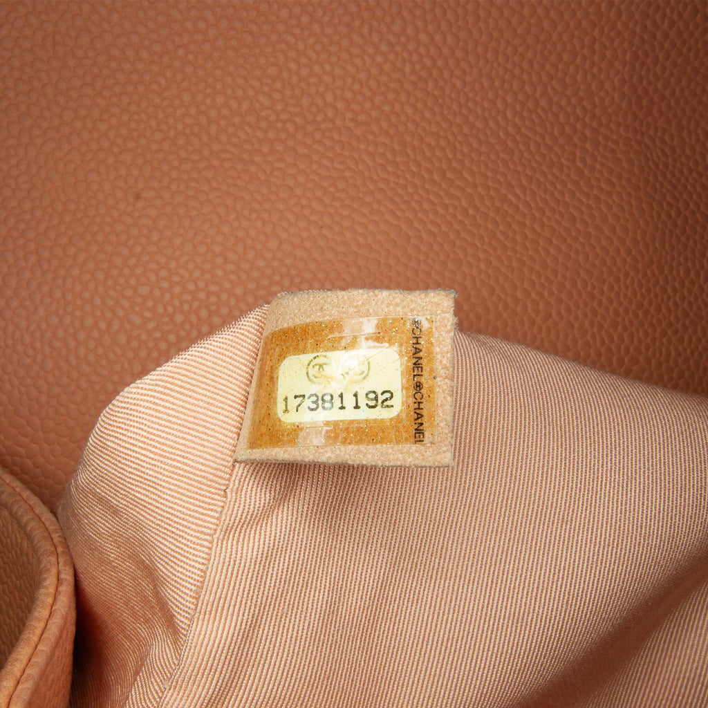 Chanel Medium Caviar Boy Flap Bag (SHG-MIAPNv)