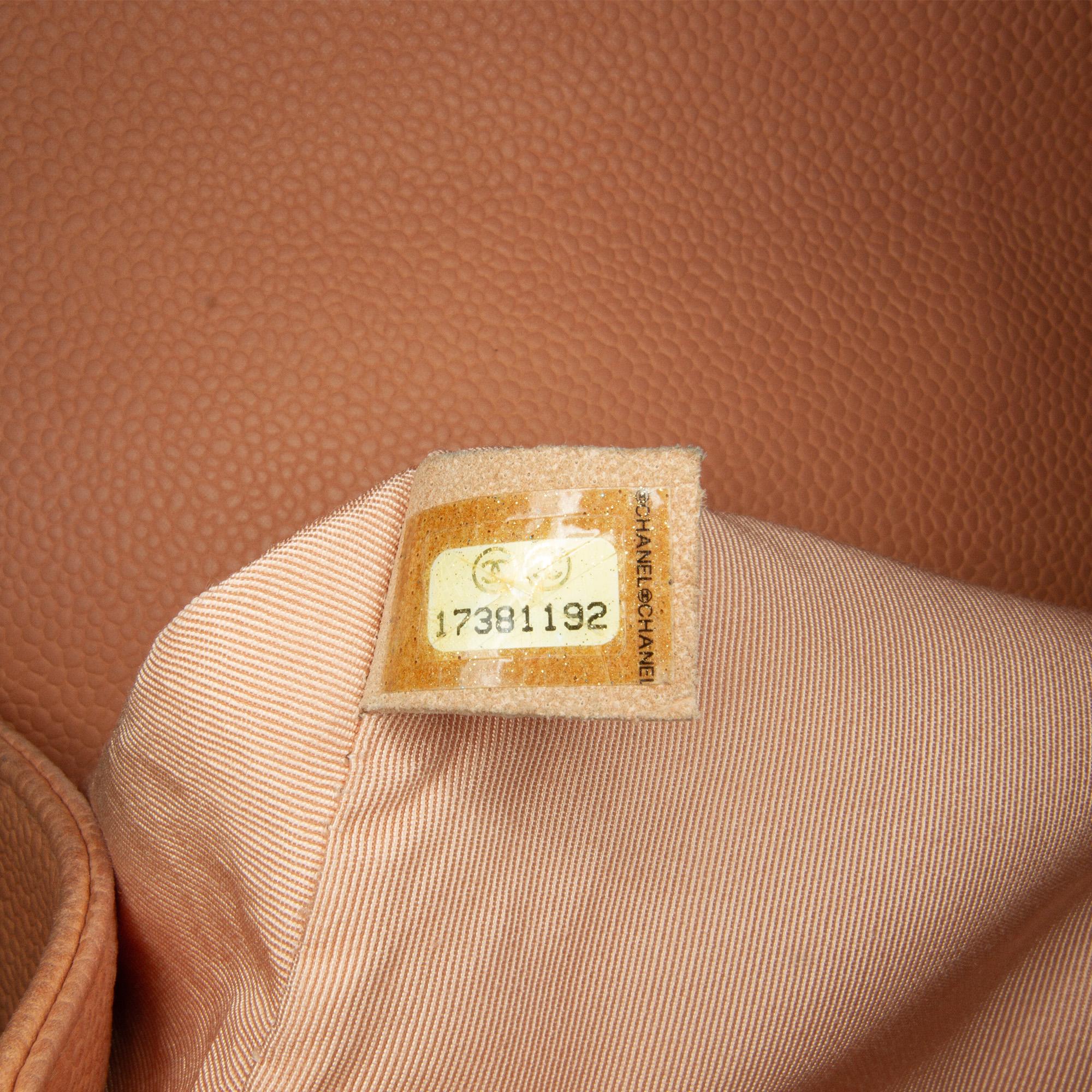 Chanel Medium Caviar Boy Flap Bag (SHG-MIAPNv)