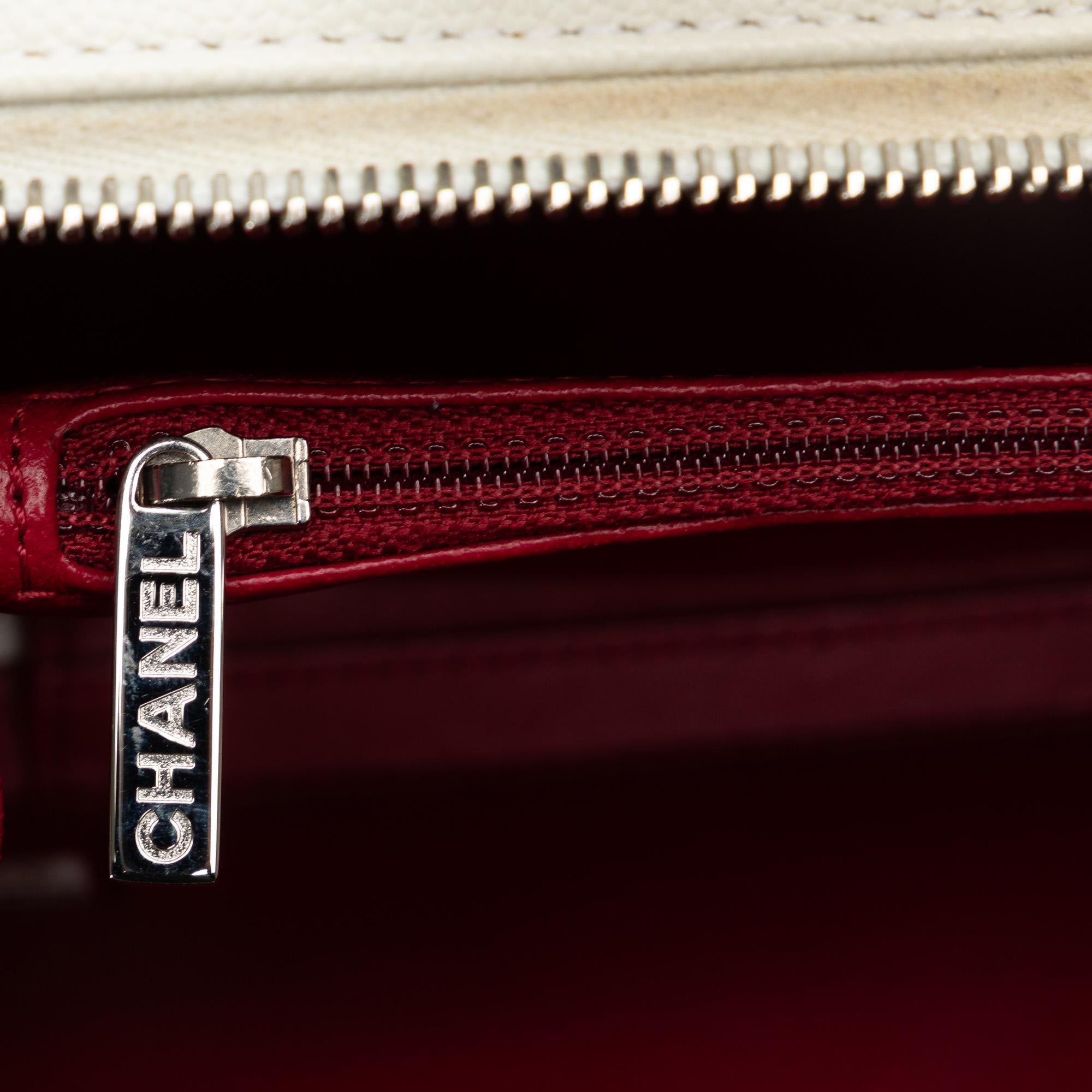 Chanel Medium Caviar CC Filigree Vanity Case (SHG-HPGDYu)