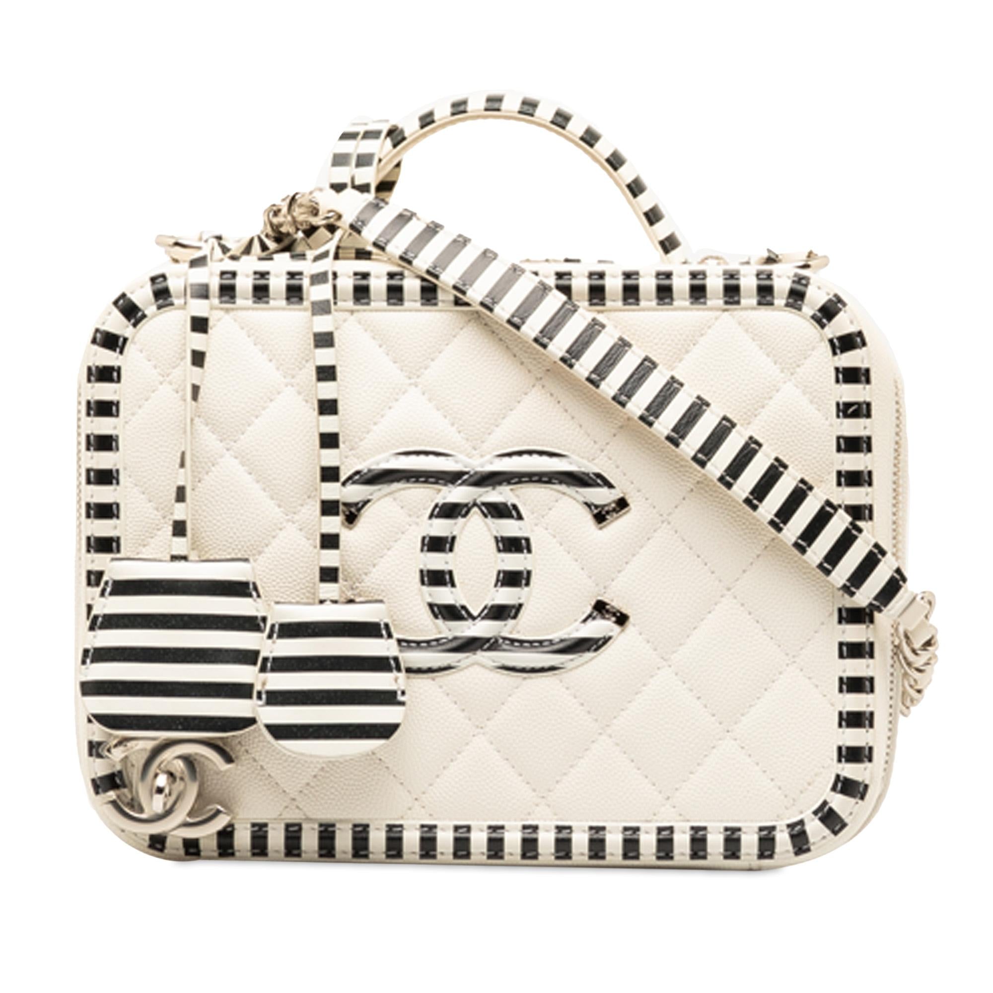 Chanel Medium Caviar CC Filigree Vanity Case (SHG-HPGDYu)