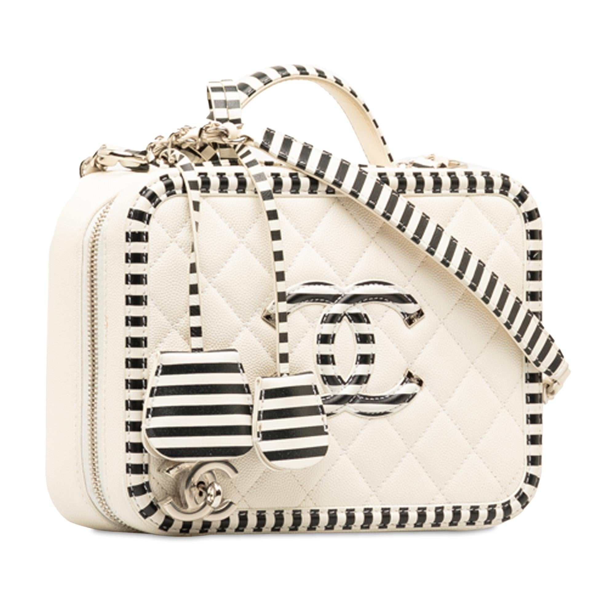 Chanel Medium Caviar CC Filigree Vanity Case (SHG-HPGDYu)