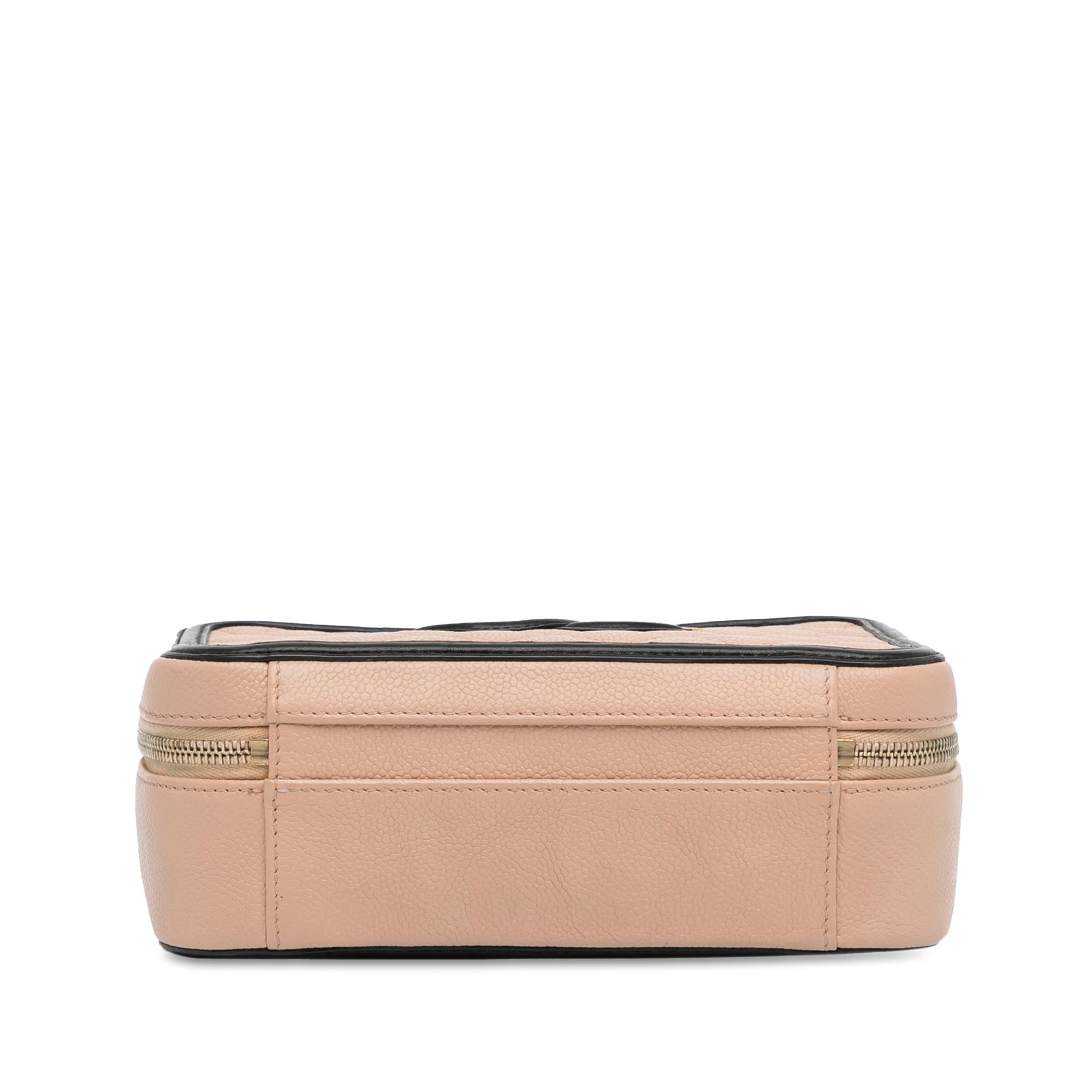 Chanel Medium Caviar CC Filigree Vanity Case (SHG-BTqCcq)