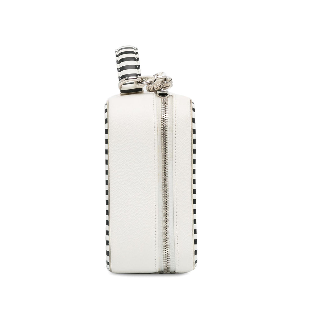 Chanel Medium Caviar CC Filigree Vanity Case (SHG-APLaSU)