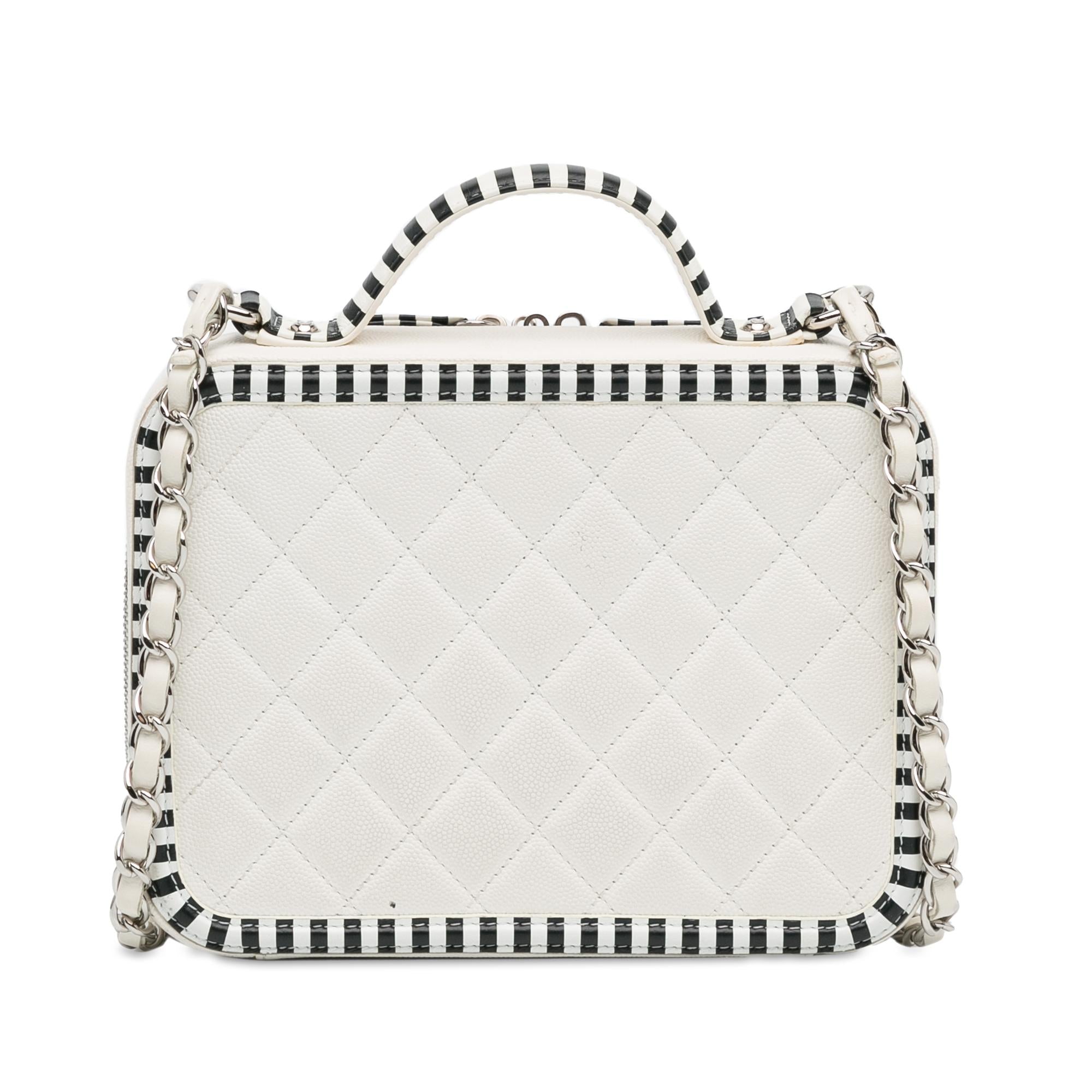 Chanel Medium Caviar CC Filigree Vanity Case (SHG-APLaSU)