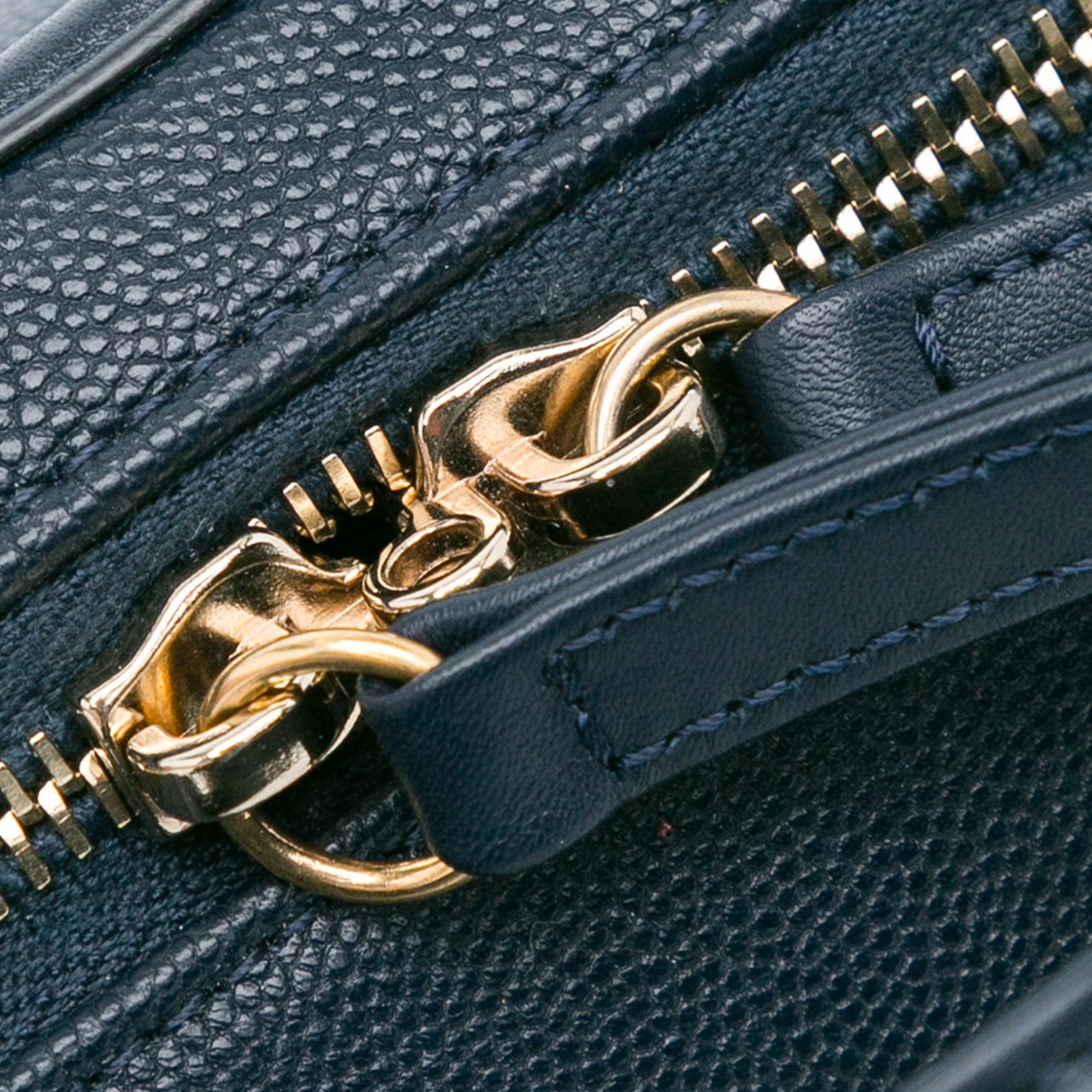 Chanel Medium Caviar CC Filigree Vanity Case (SHG-1tdpwa)