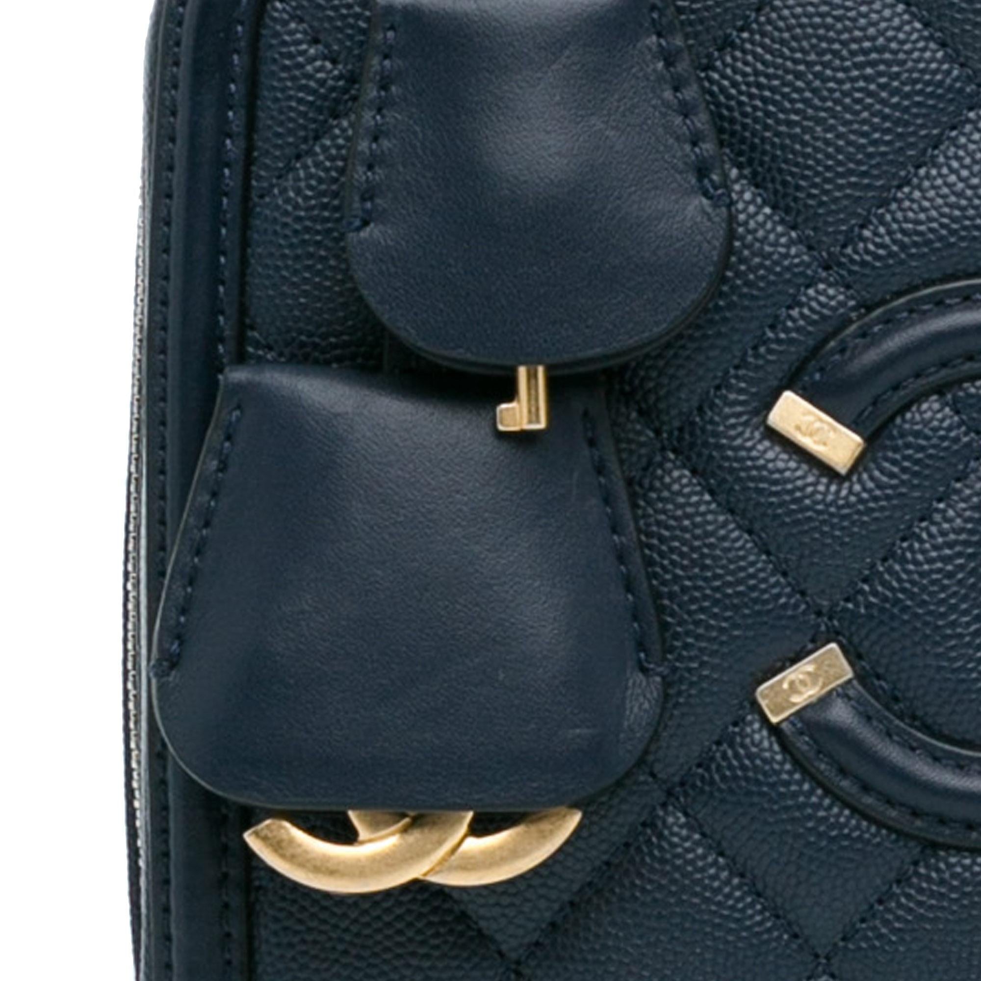 Chanel Medium Caviar CC Filigree Vanity Case (SHG-1tdpwa)