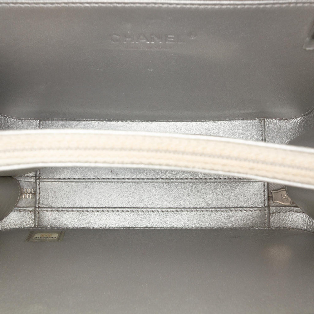 Chanel Medium Caviar CC Filigree Vanity Case