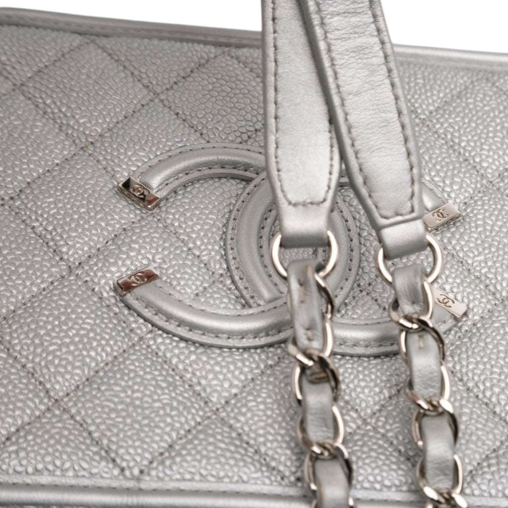 Chanel Medium Caviar CC Filigree Vanity Case