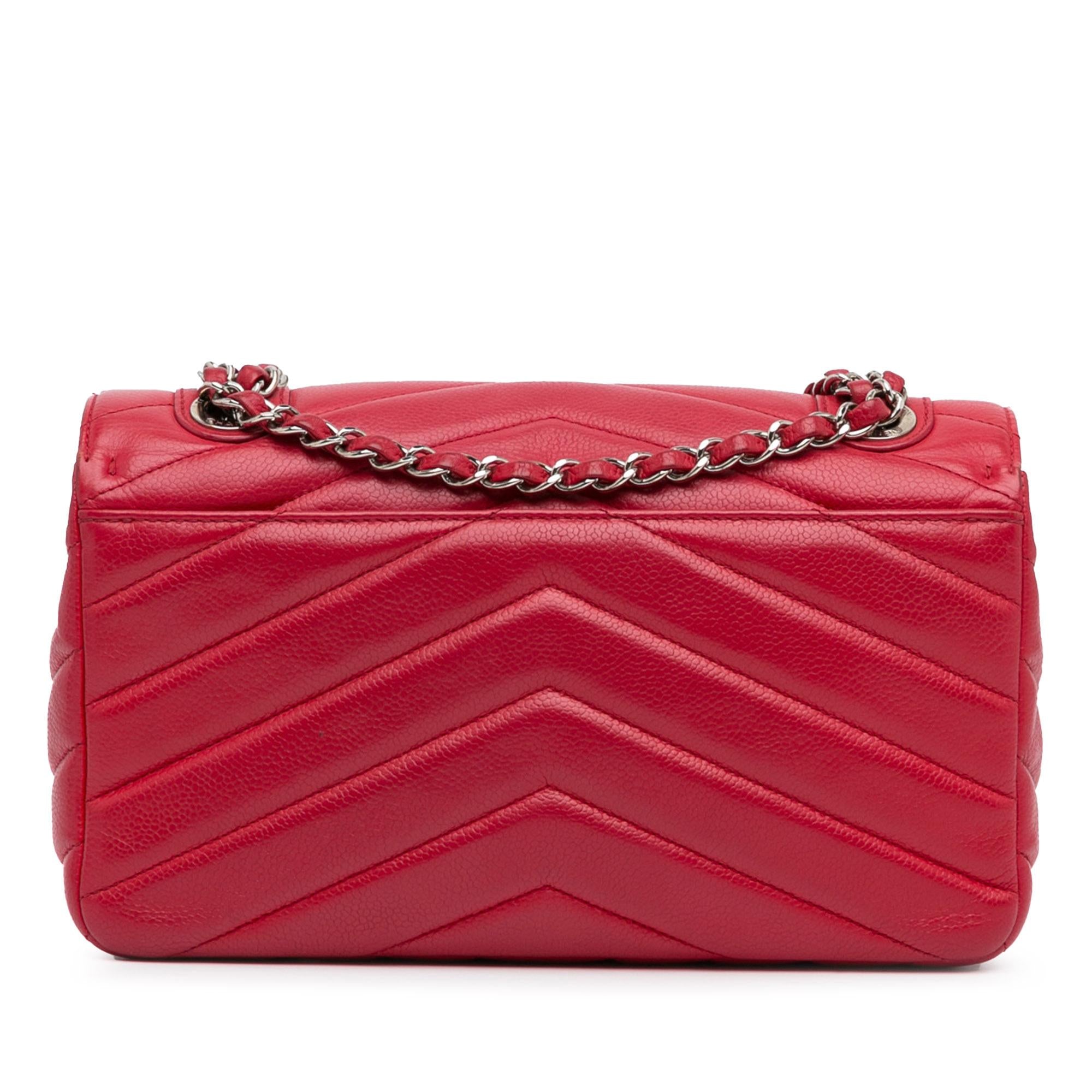 Chanel Medium Caviar Chevron Data Center Envelope Flap (SHG-PZy6WX)