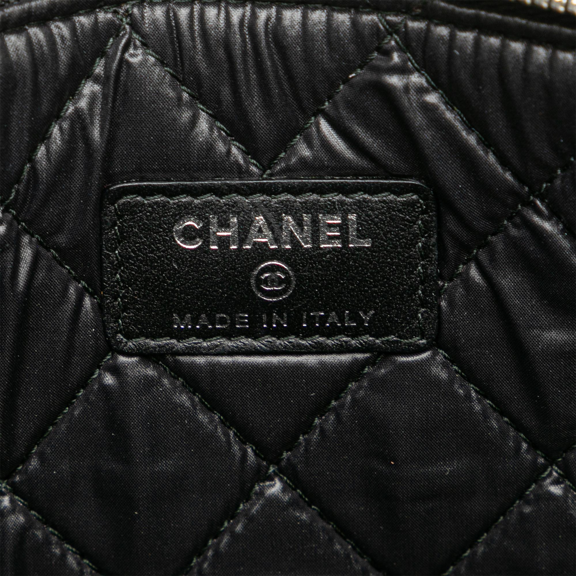 Chanel Medium Caviar Deauville Pouch (SHG-x91XSY)