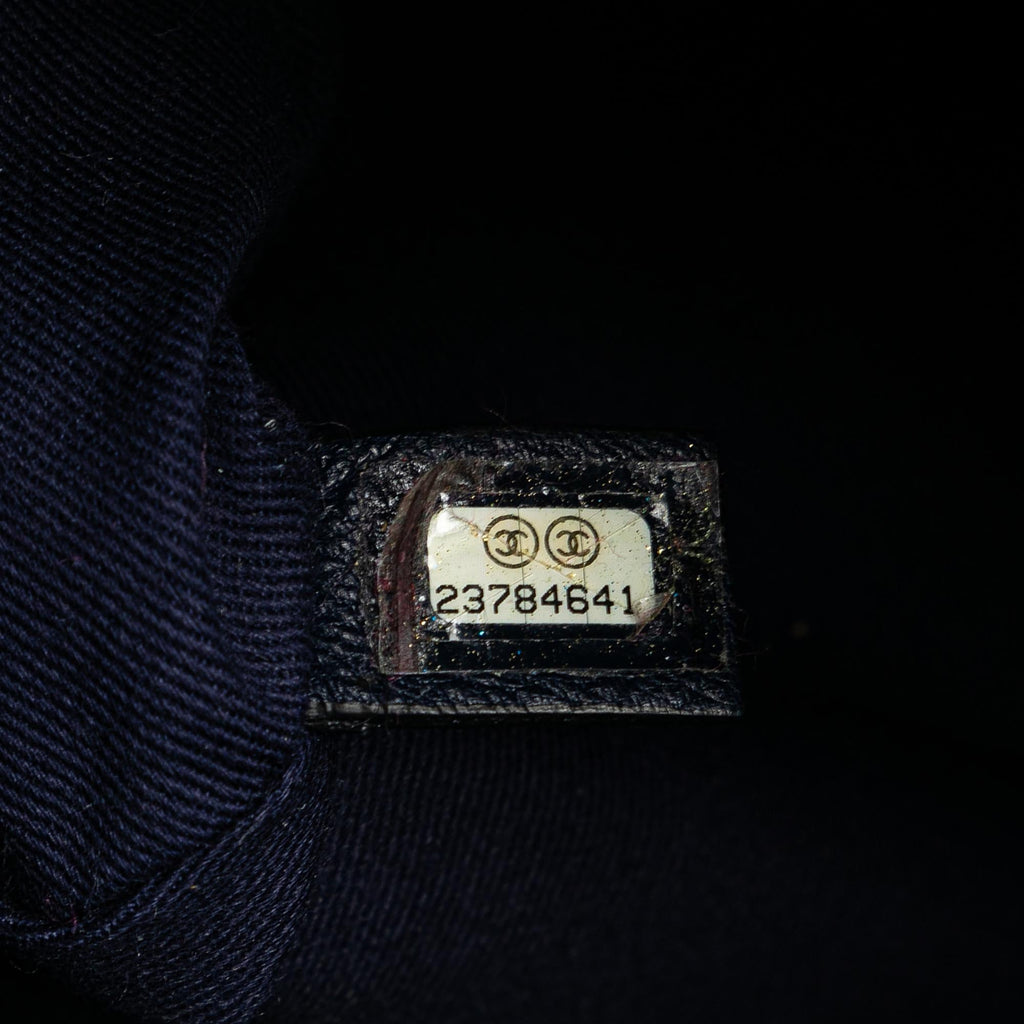 Chanel Medium Caviar Neo Executive Tote (SHG-CMN5iv)
