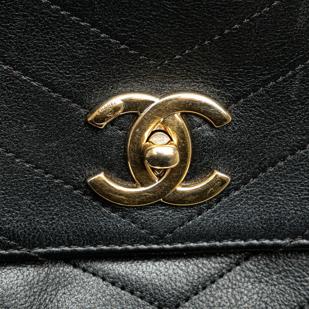 Chanel Medium Chevron Calfskin Elaphe Stitched Chic Top Handle Flap