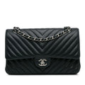 Chanel Medium Chevron Lambskin Double Flap (SHG-dzzHVL)