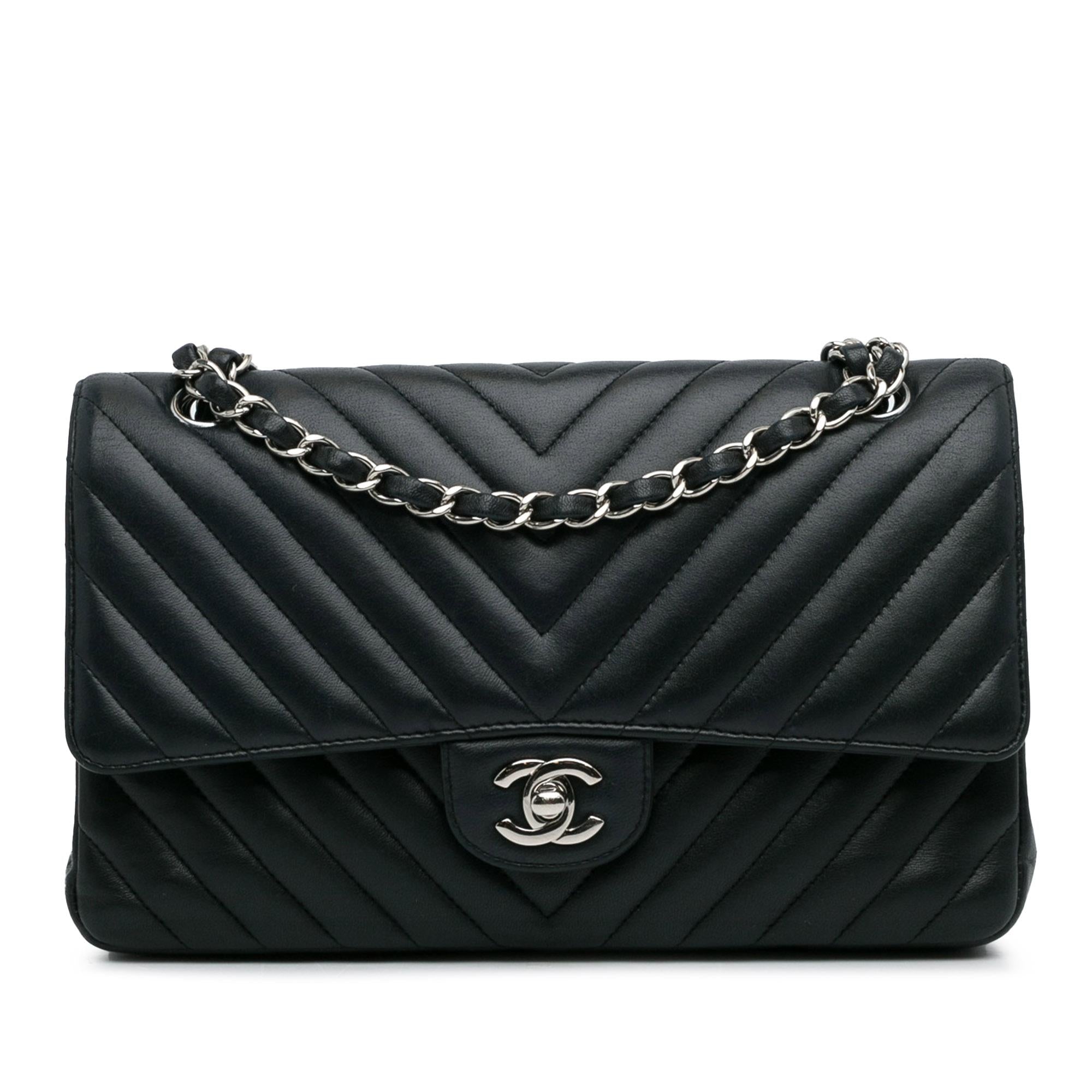 Chanel Medium Chevron Lambskin Double Flap (SHG-dzzHVL)