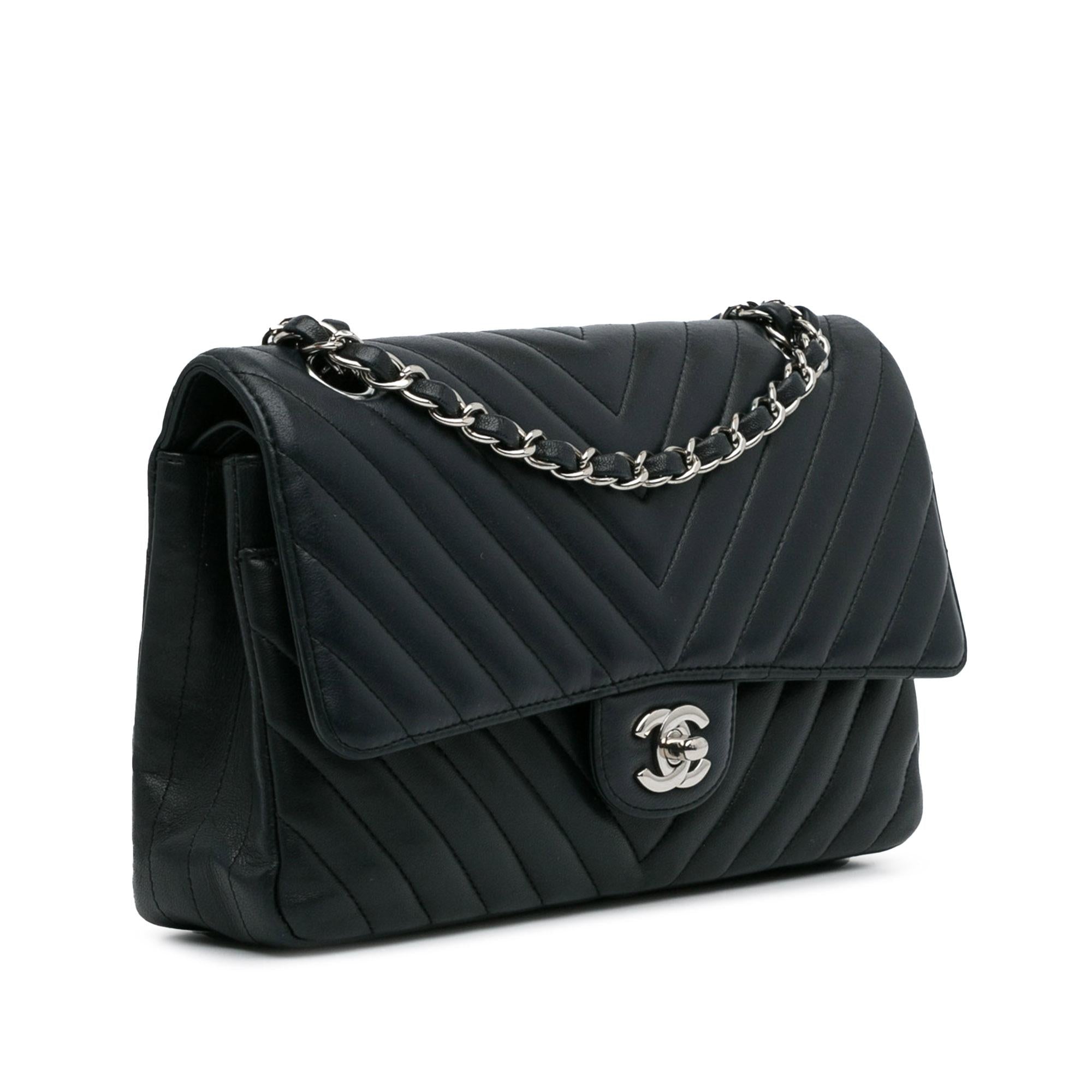 Chanel Medium Chevron Lambskin Double Flap (SHG-dzzHVL)