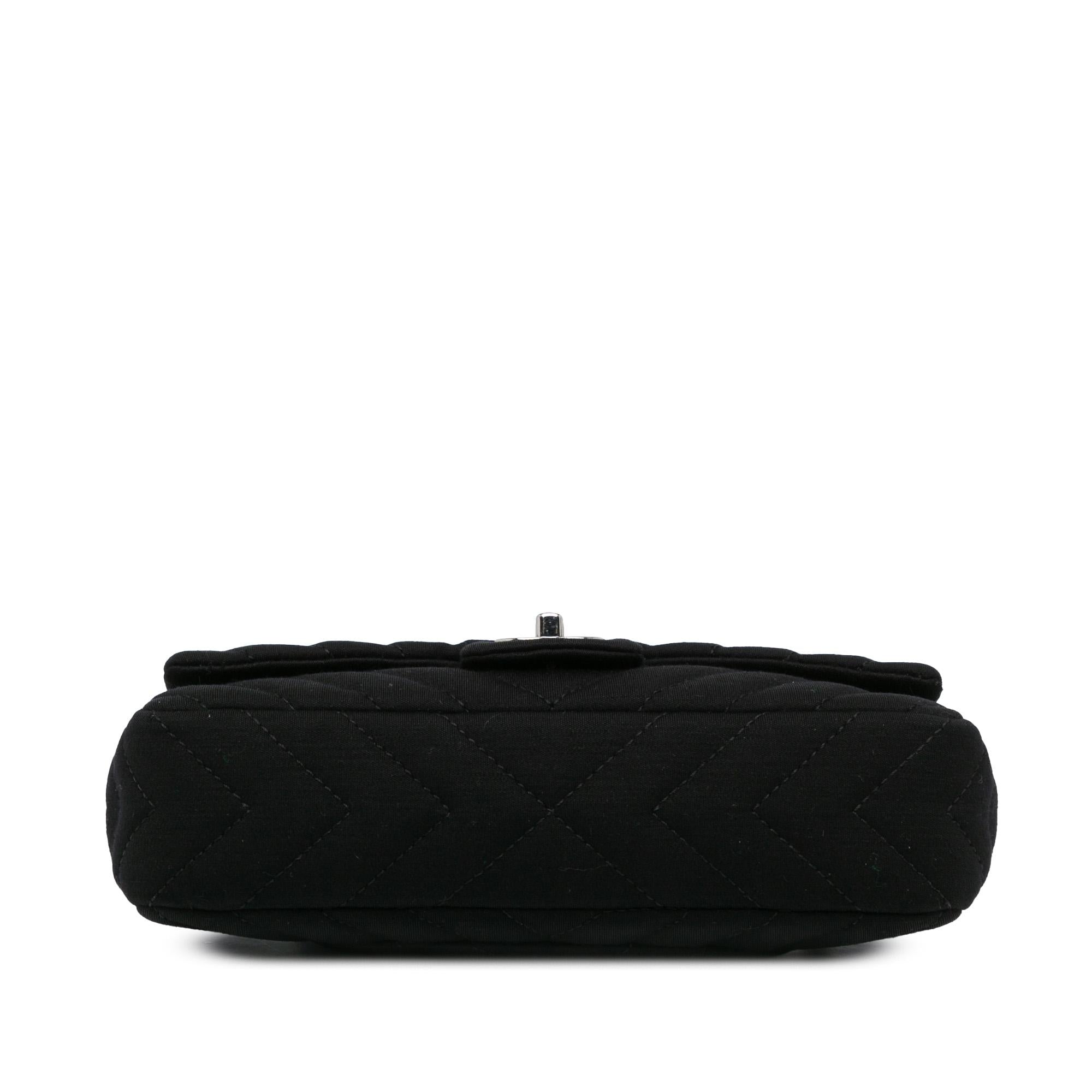 Chanel Medium Chevron Quilted Jersey Single Flap (SHG-ZhE9Mo)