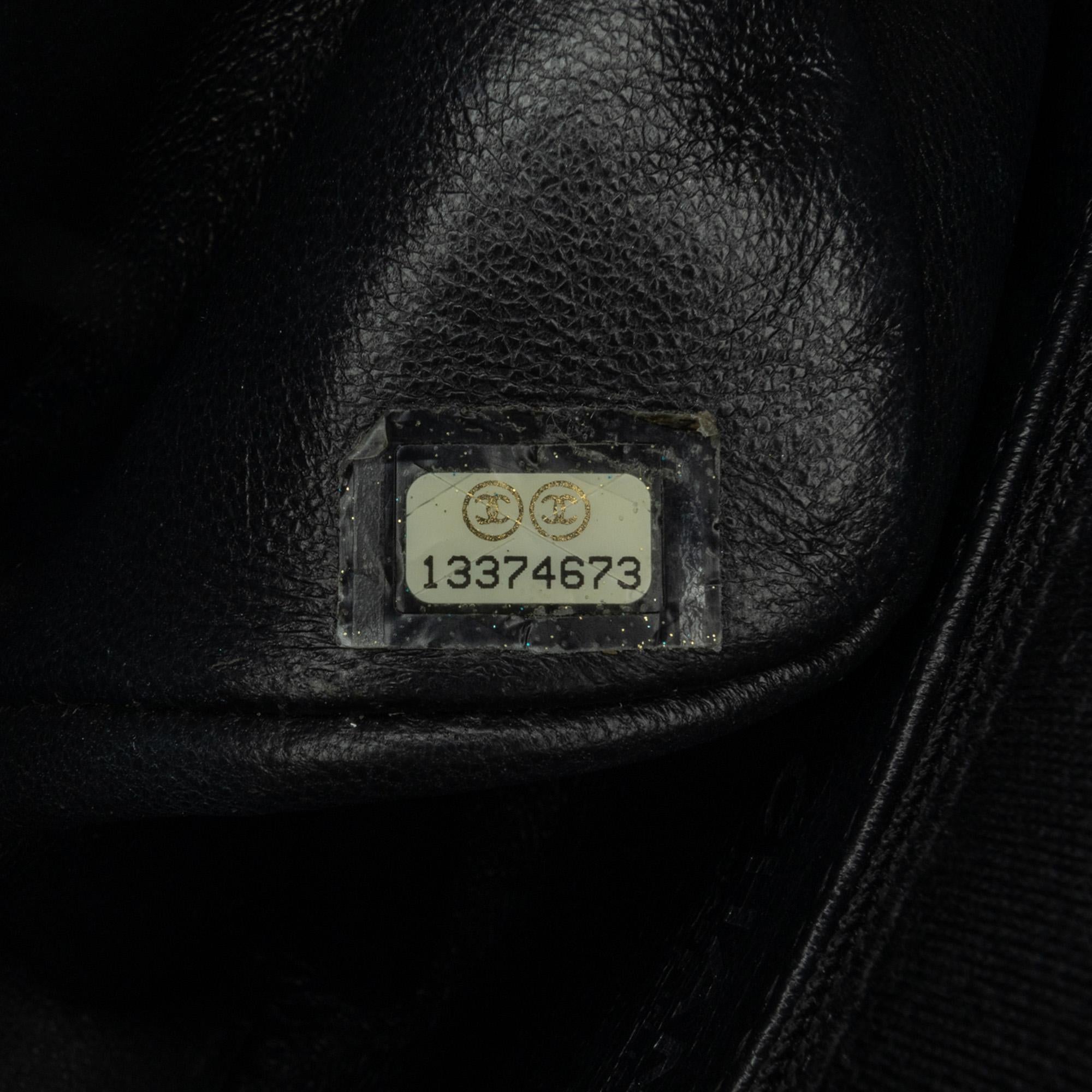Chanel Medium Chevron Quilted Jersey Single Flap (SHG-ZhE9Mo)