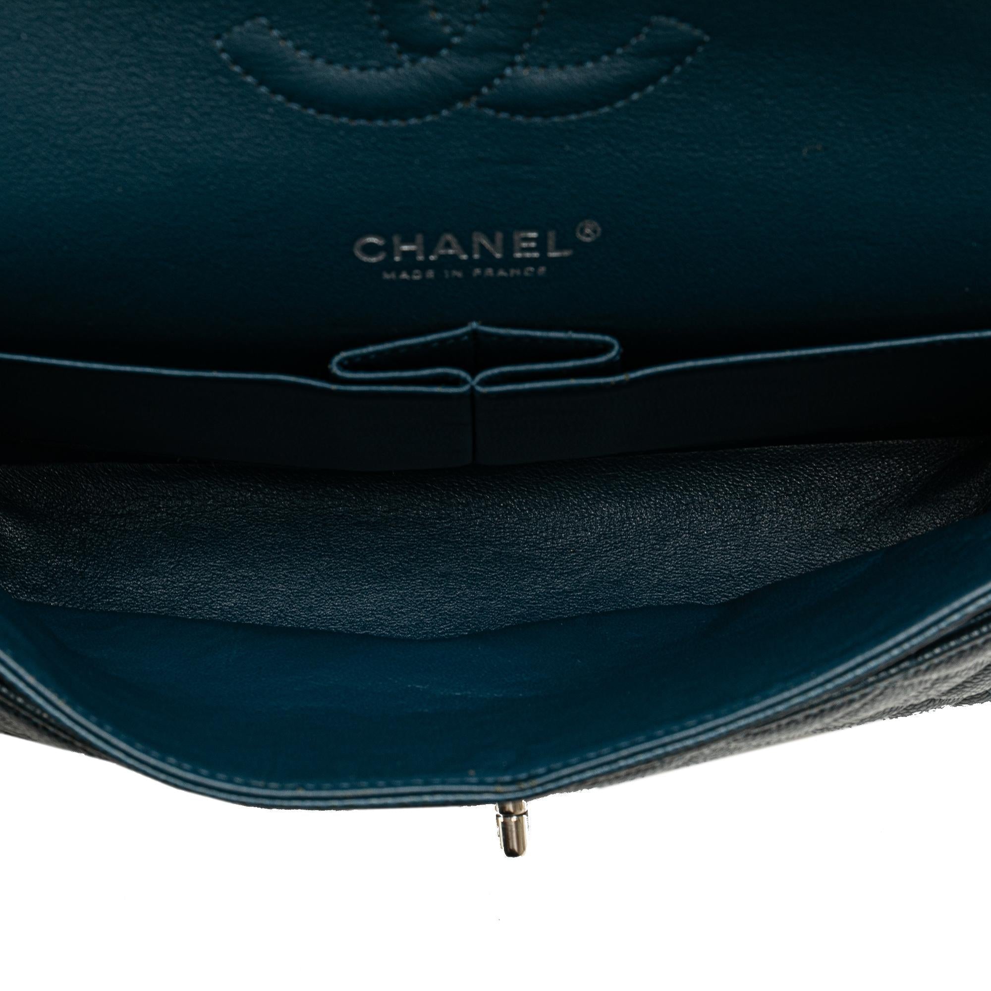 Chanel Medium Classic Caviar Double Flap (SHG-GyoJMX)