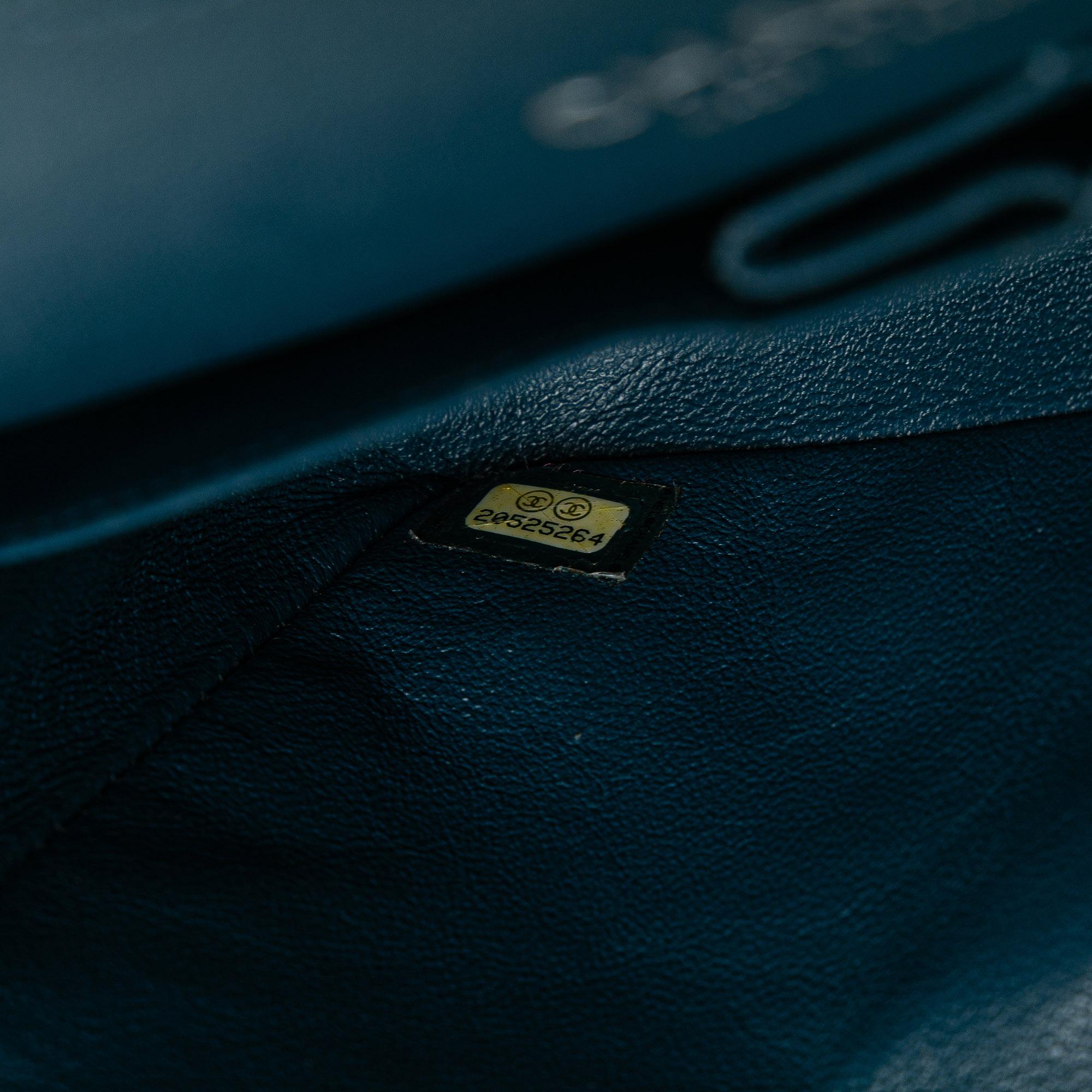 Chanel Medium Classic Caviar Double Flap (SHG-GyoJMX)