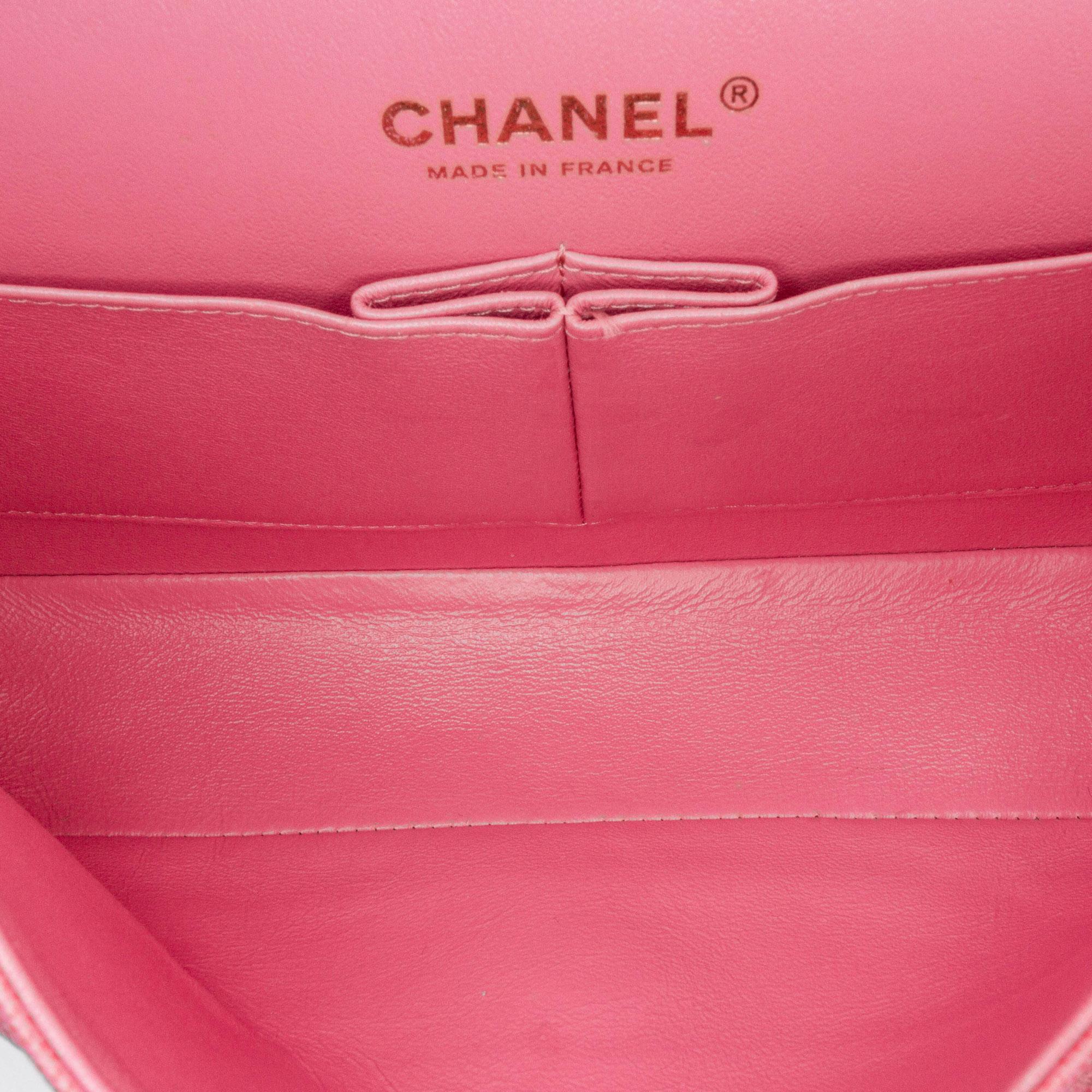 Chanel Medium Classic Caviar Double Flap (SHG-nLVABz)