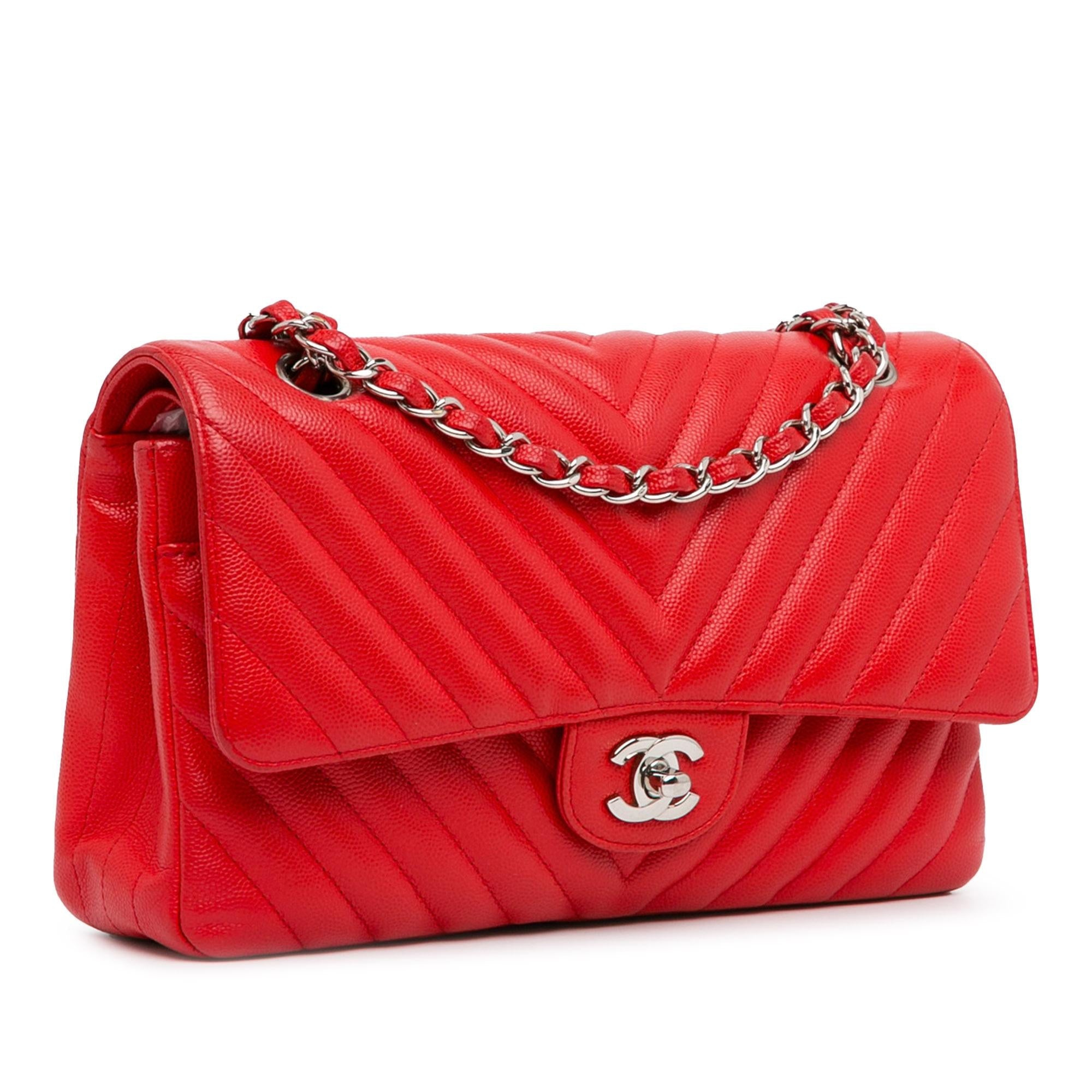 Chanel Medium Classic Chevron Caviar Double Flap (SHG-Cx8LmL)