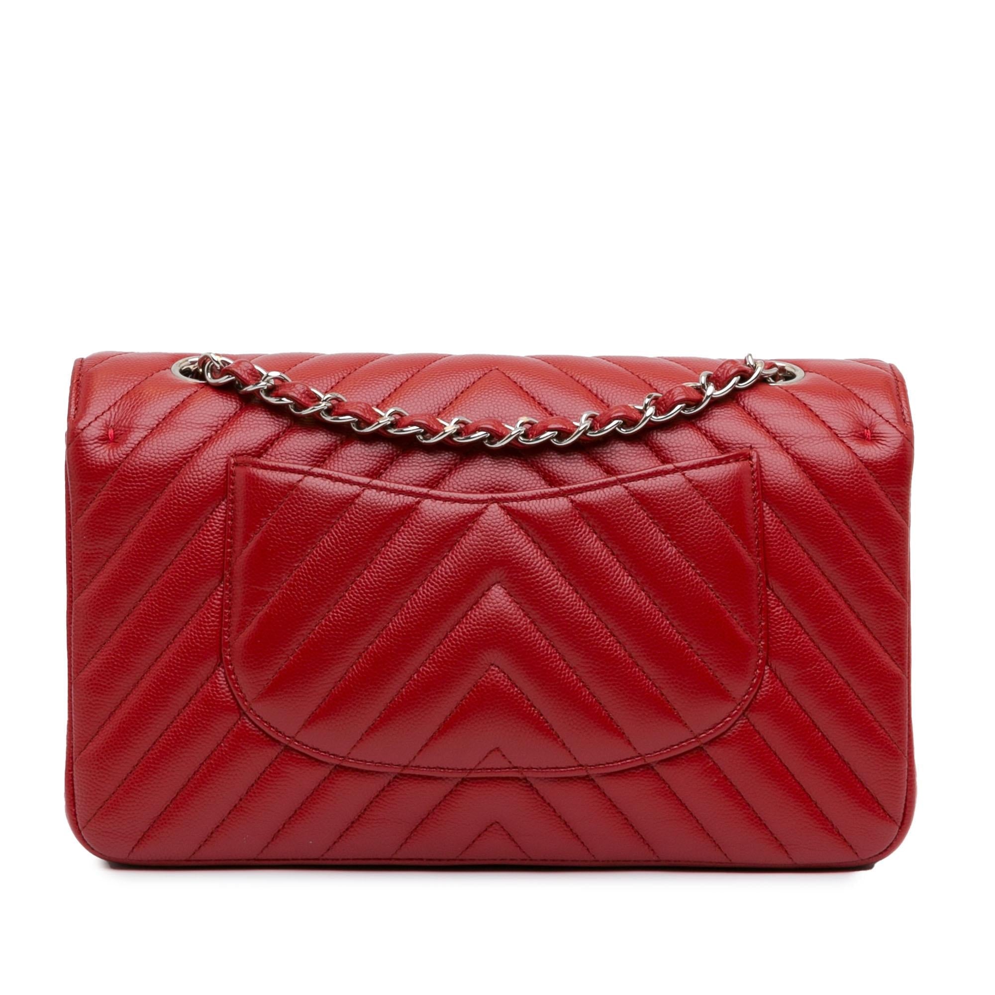 Chanel Medium Classic Chevron Caviar Double Flap (SHG-yLe4XT)
