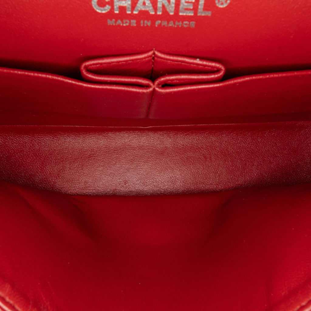 Chanel Medium Classic Chevron Caviar Double Flap