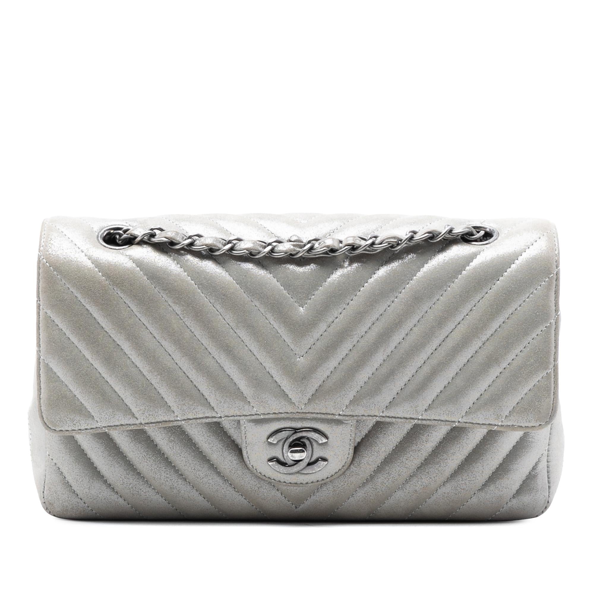 Chanel Medium Classic Chevron Iridescent Lambskin Double Flap