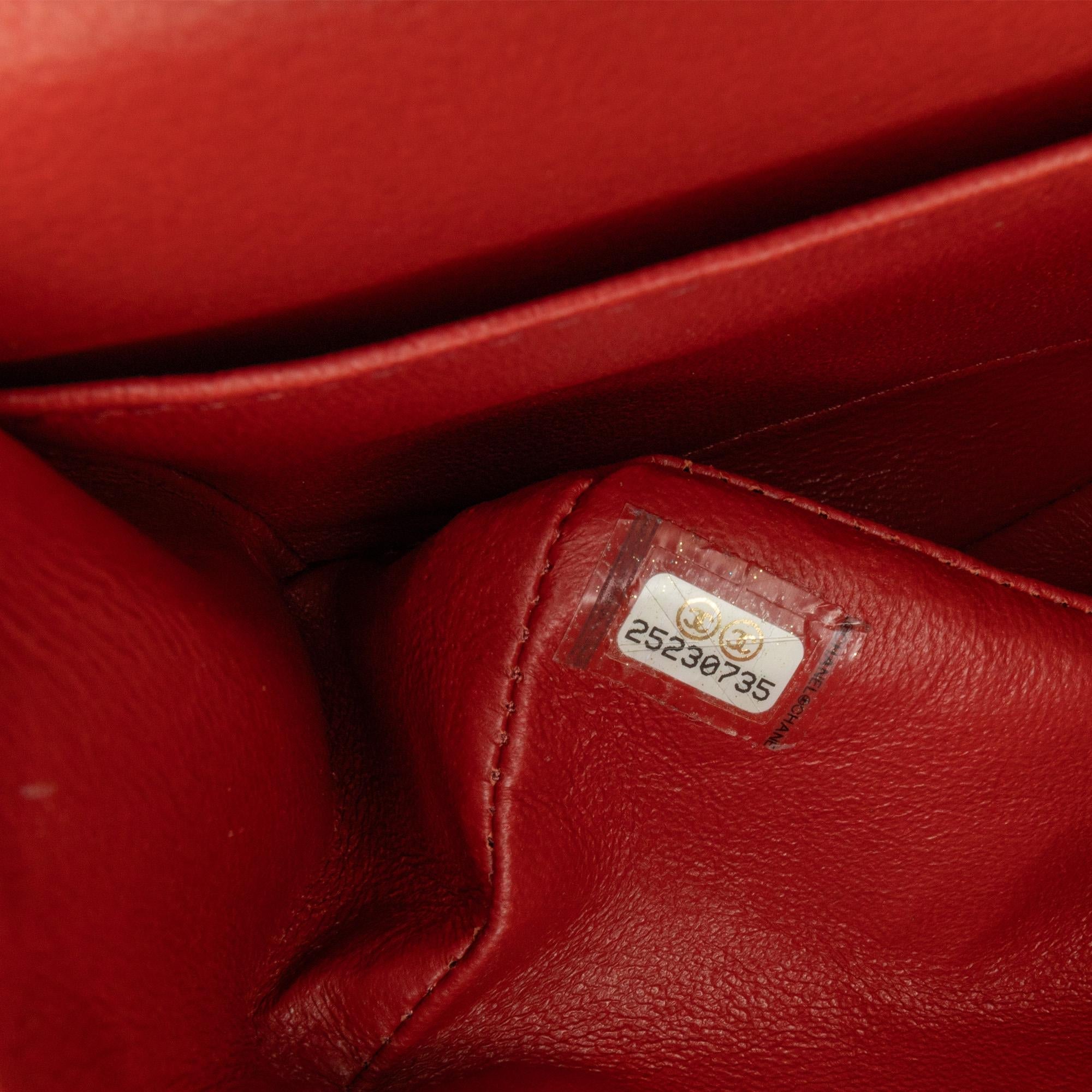 Chanel Medium Classic Chevron Lambskin Double Flap (SHG-cwKVOo)