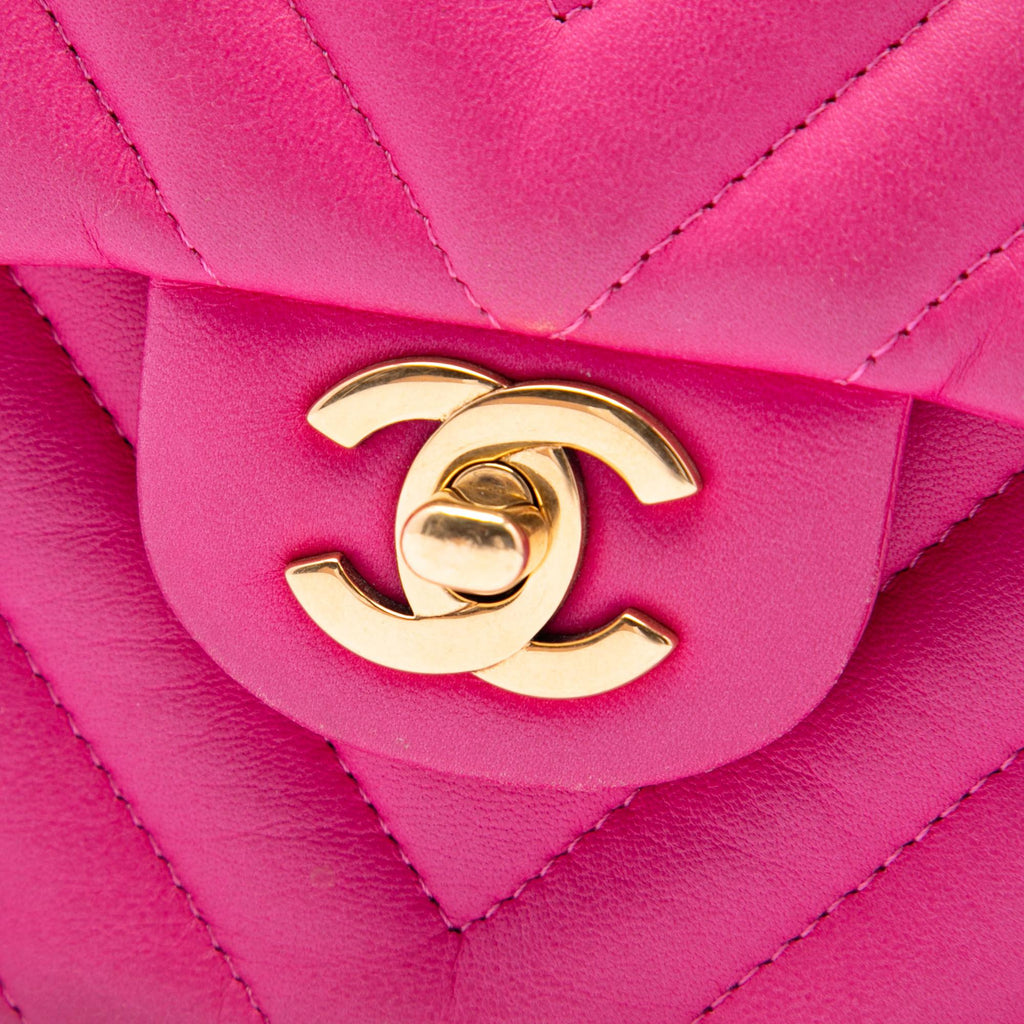Chanel Medium Classic Chevron Lambskin Double Flap