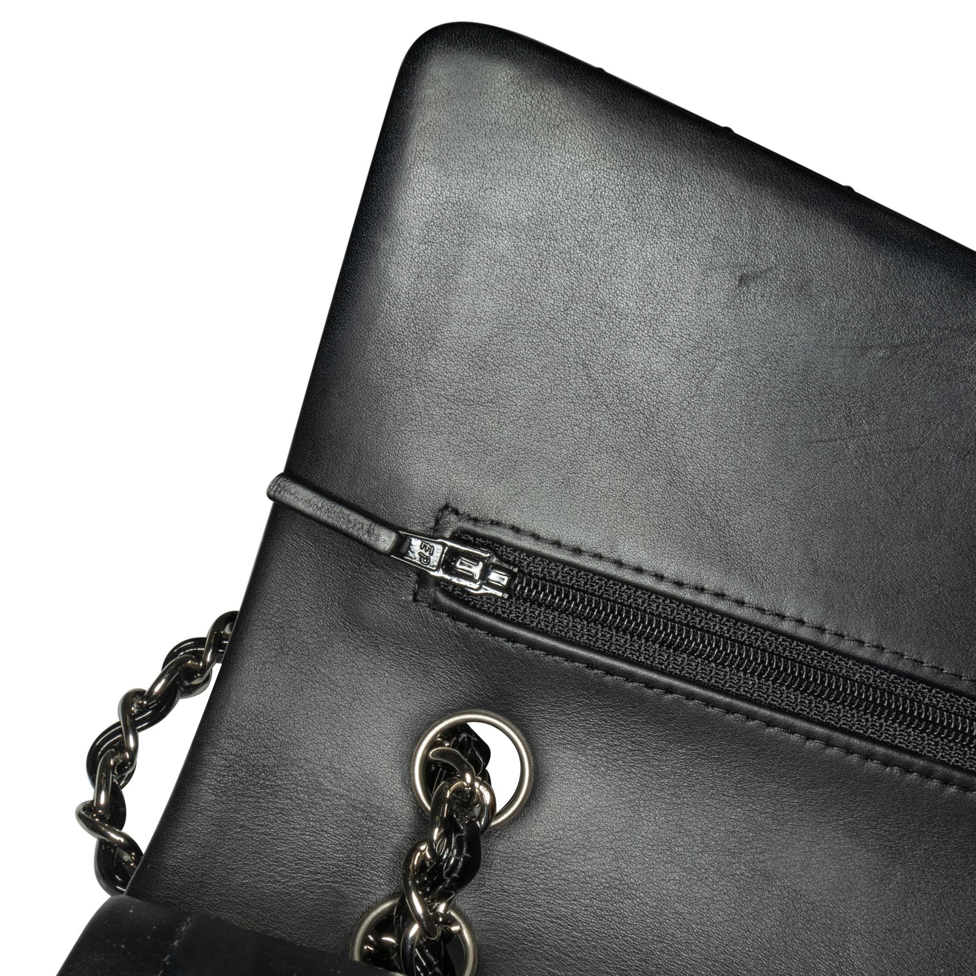 Chanel Medium Classic Chevron Patent Double Flap (SHG-Jqfuoq)