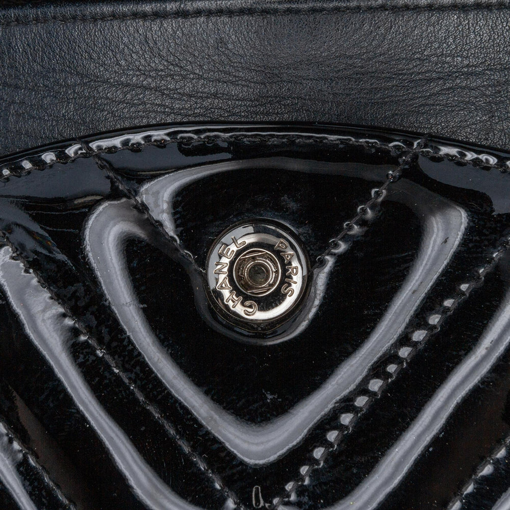 Chanel Medium Classic Chevron Patent Double Flap