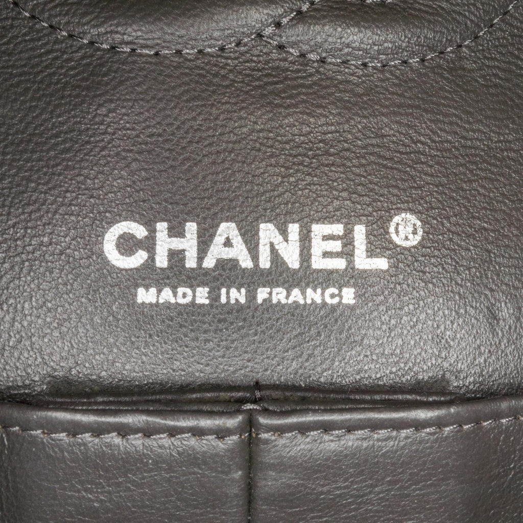 Chanel Medium Classic Distressed Denim Double Flap (SHG-FErwUx)