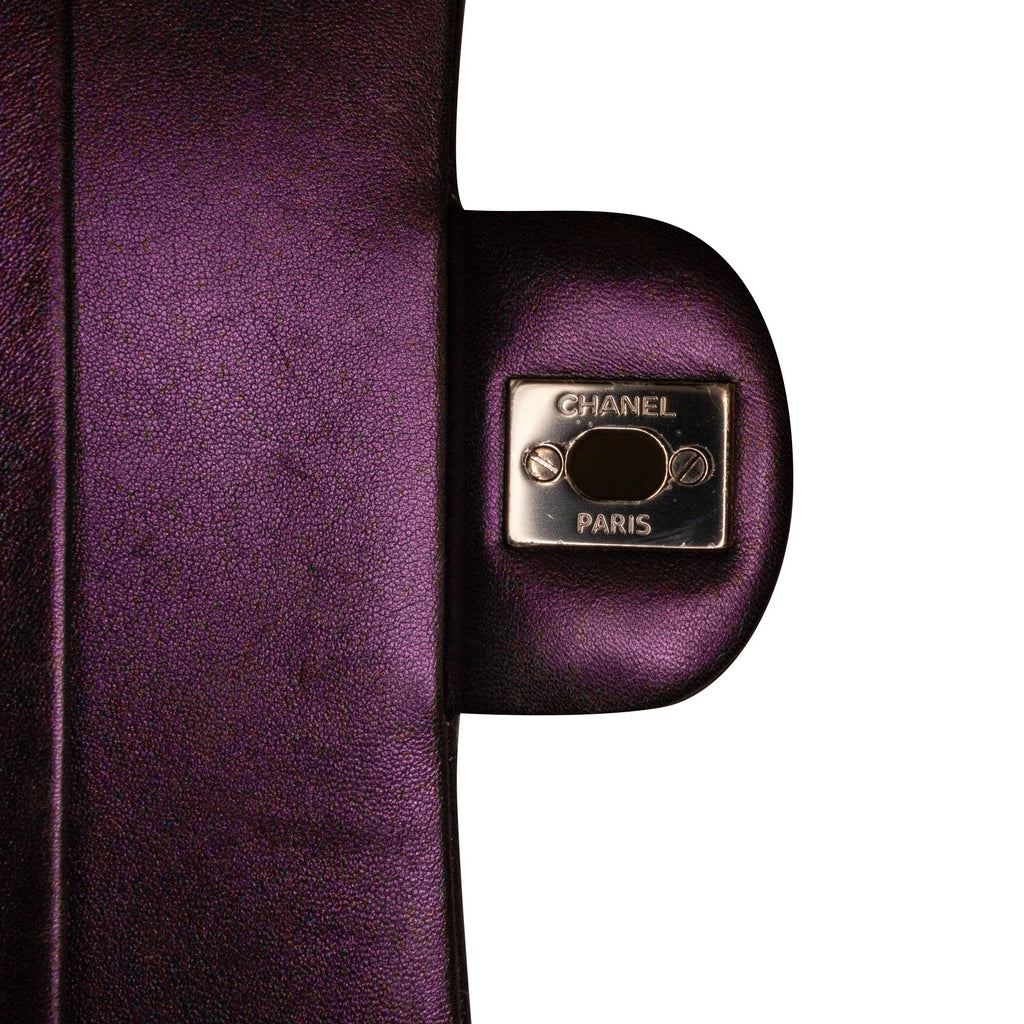 Chanel Medium Classic Iridescent Lambskin Double Flap (SHG-66SdYg)