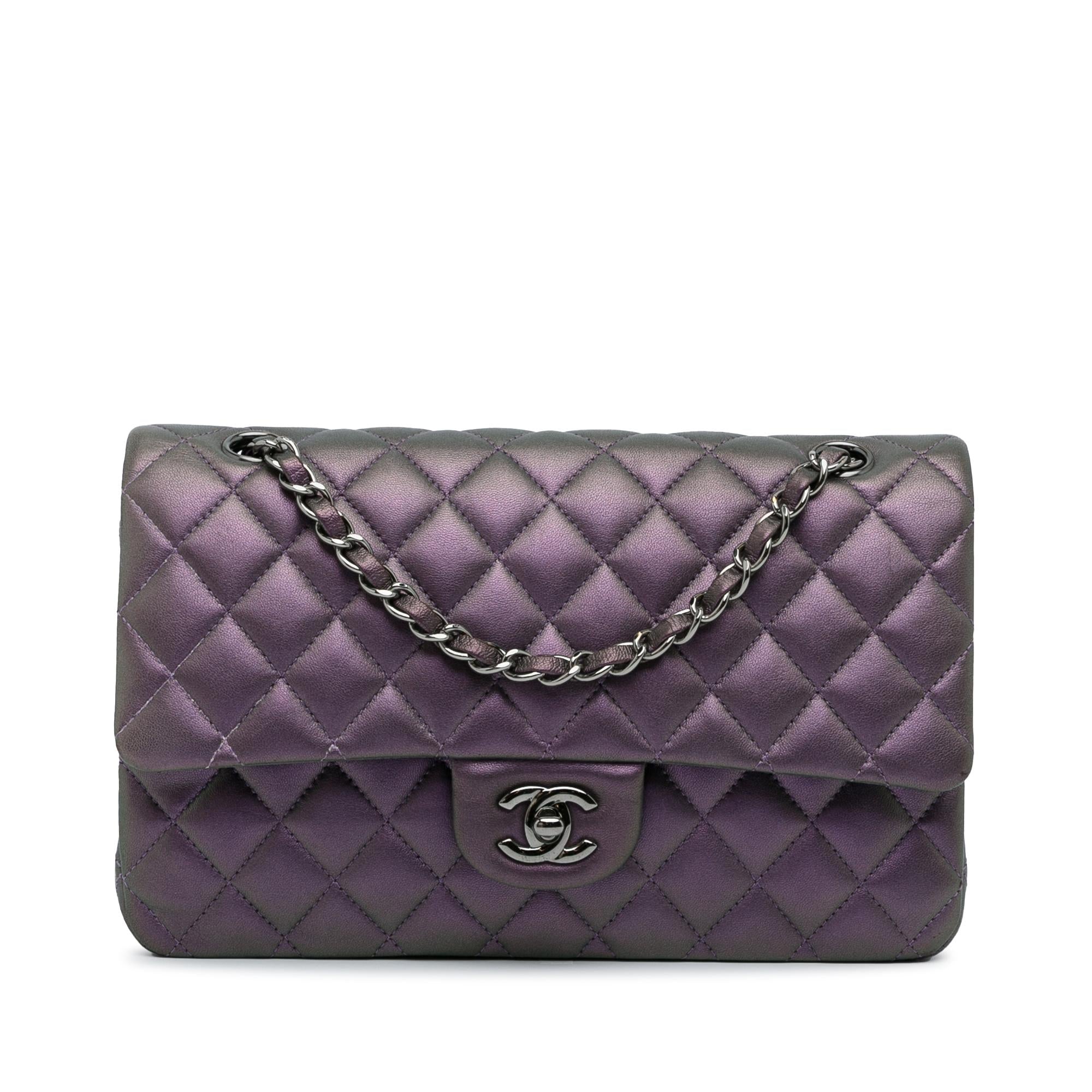 Chanel Medium Classic Iridescent Lambskin Double Flap (SHG-66SdYg)