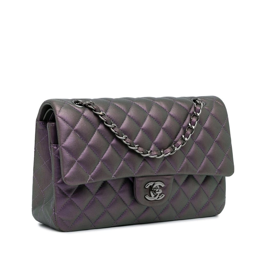 Chanel Medium Classic Iridescent Lambskin Double Flap (SHG-66SdYg)