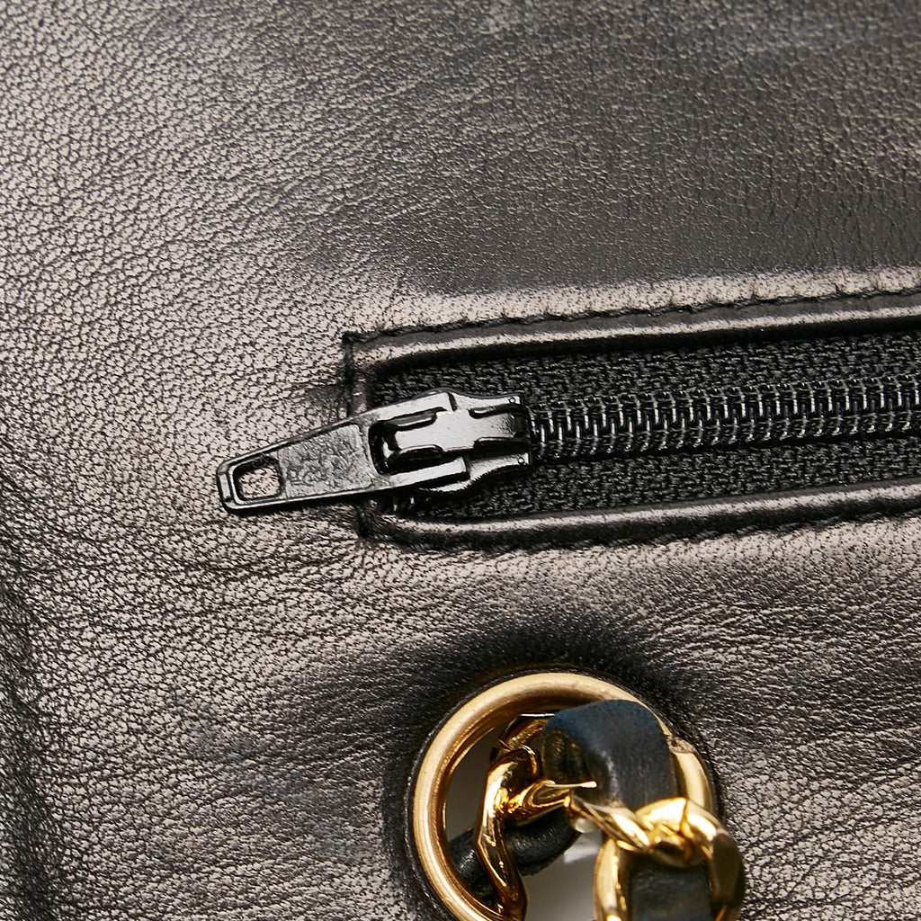 Chanel Medium Classic Lambskin Double Flap (SHG-8sT9Z0)