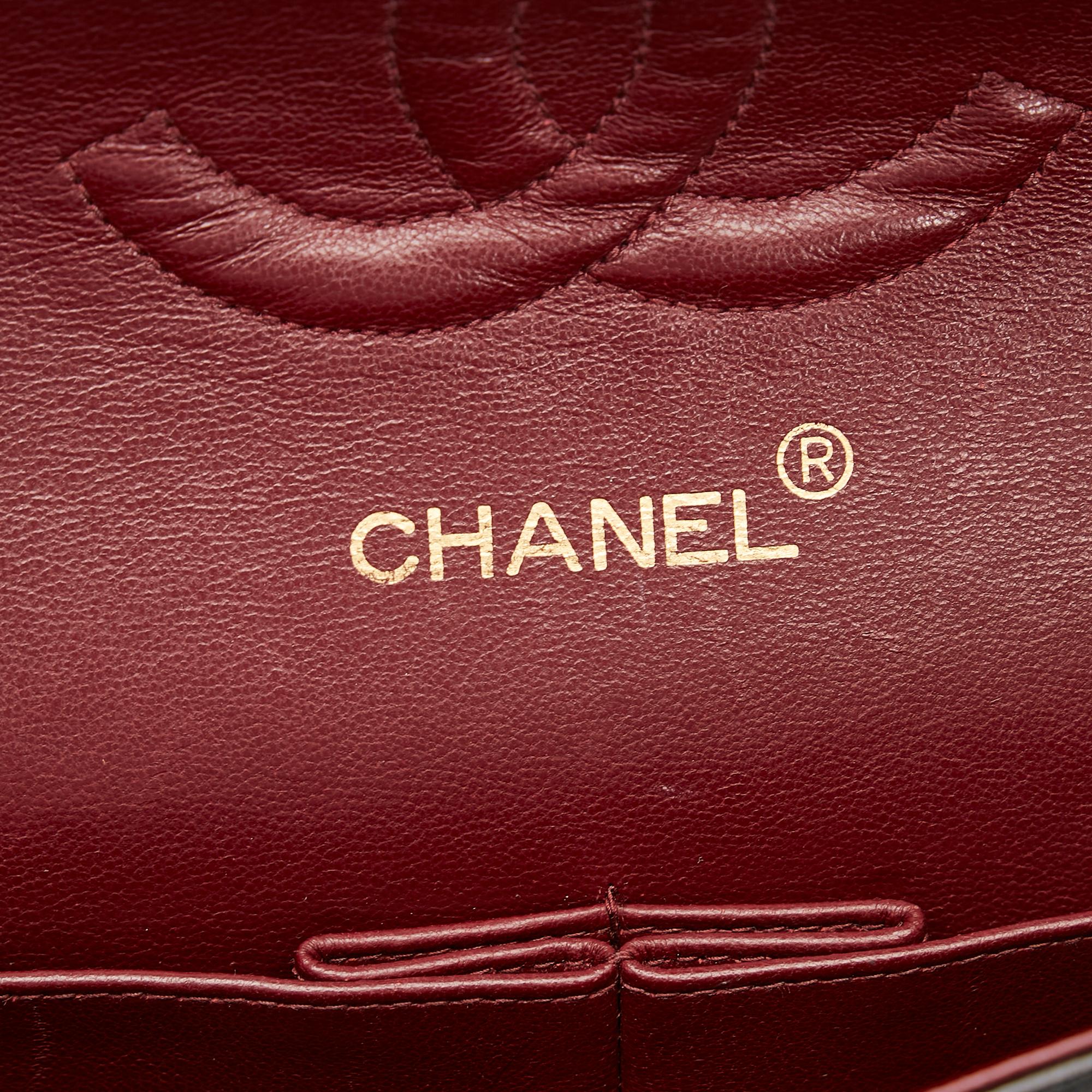 Chanel Medium Classic Lambskin Double Flap (SHG-Vy6wu2)